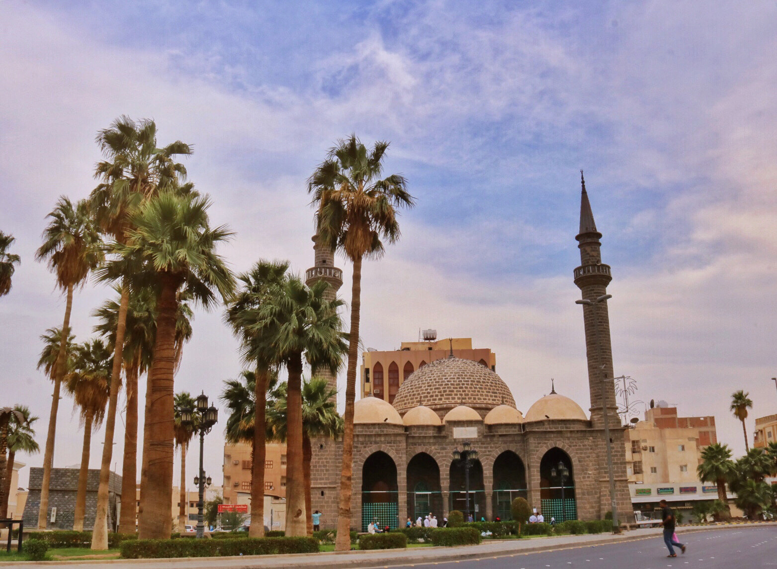Canon EOS 750D (EOS Rebel T6i / EOS Kiss X8i) sample photo. مسجد العنبرية ، المدينة المنورة photography