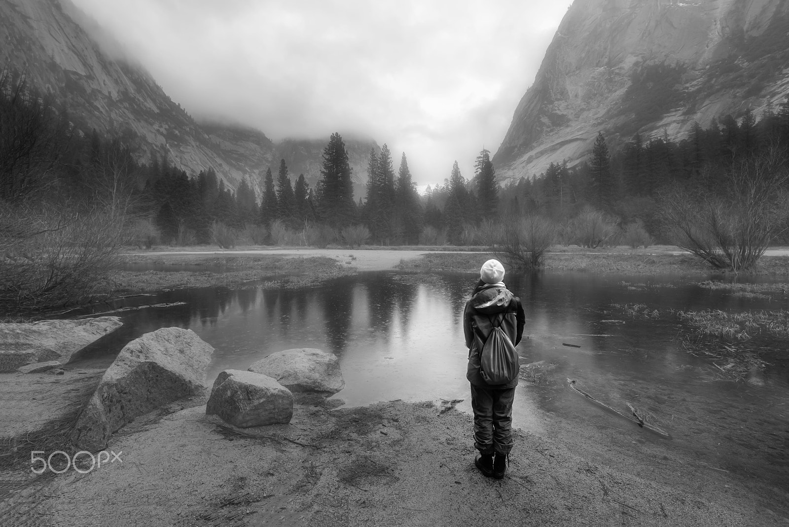 Nikon AF-S Nikkor 18-35mm F3.5-4.5G ED sample photo. The girl at mirror lake photography
