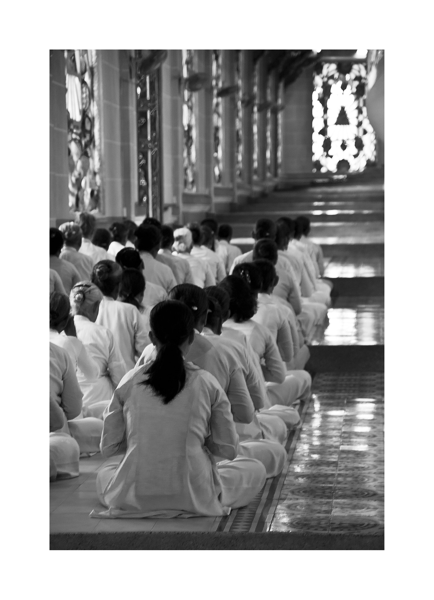 Sony Alpha DSLR-A230 + Sigma 18-200mm F3.5-6.3 DC sample photo. Prayers photography