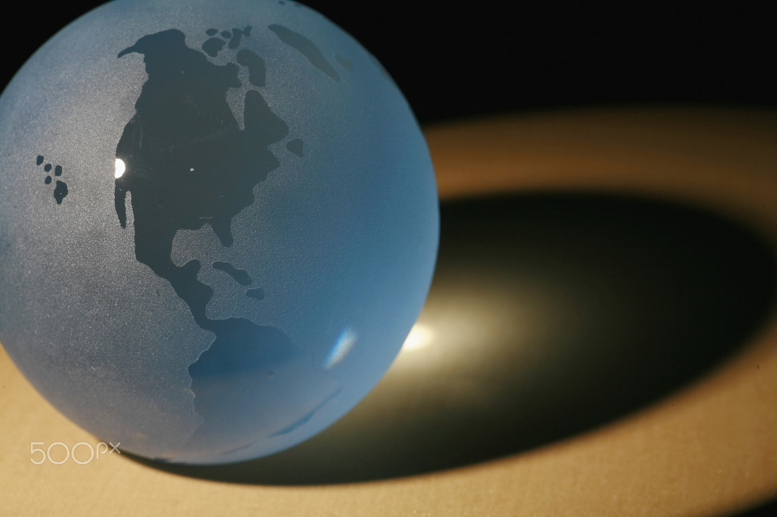 Canon EOS 5D + Tamron SP AF 90mm F2.8 Di Macro sample photo. Globe photography