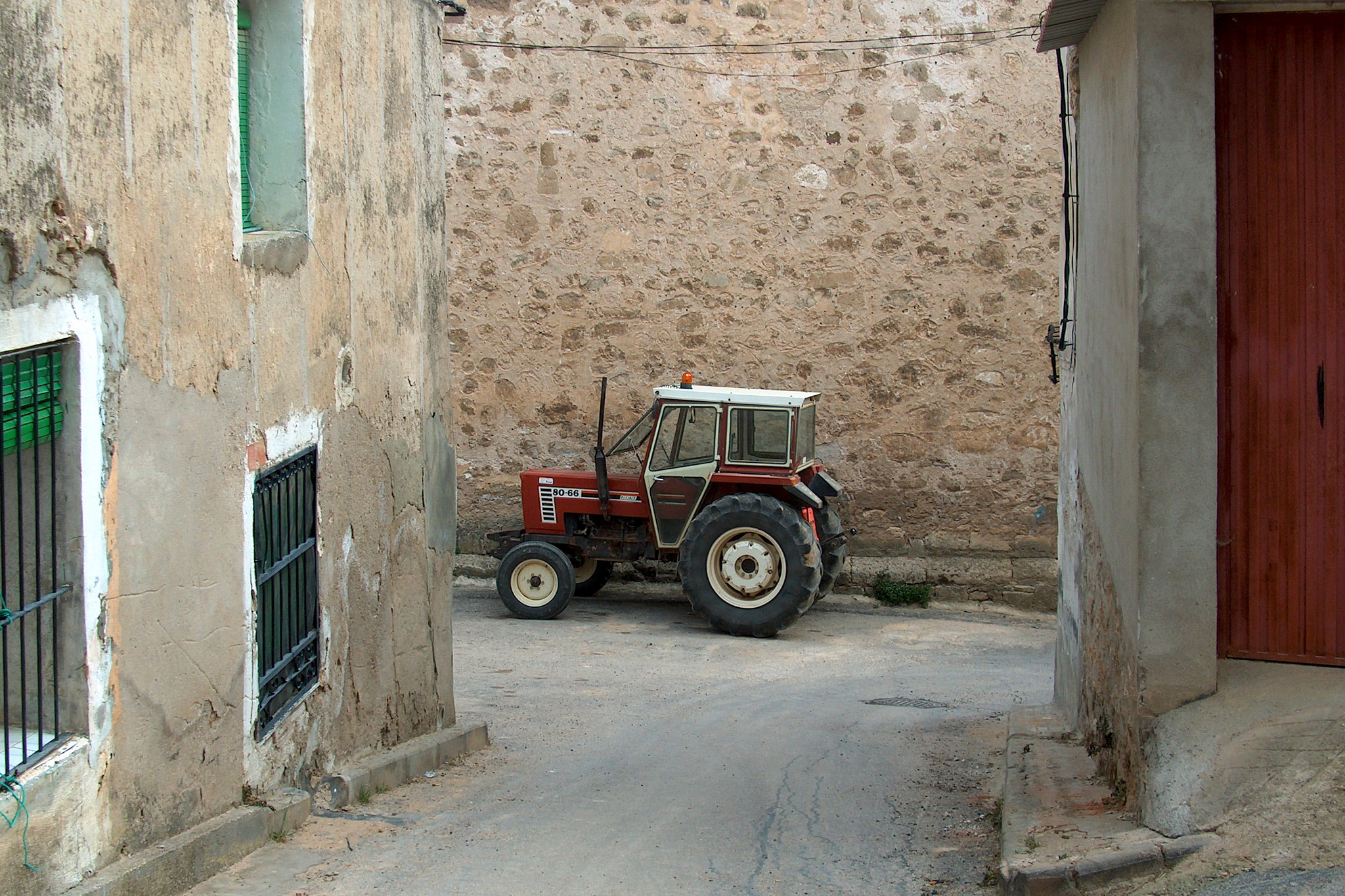 HP PHOTOSMART C935 (V03.60) sample photo. Tractor photography
