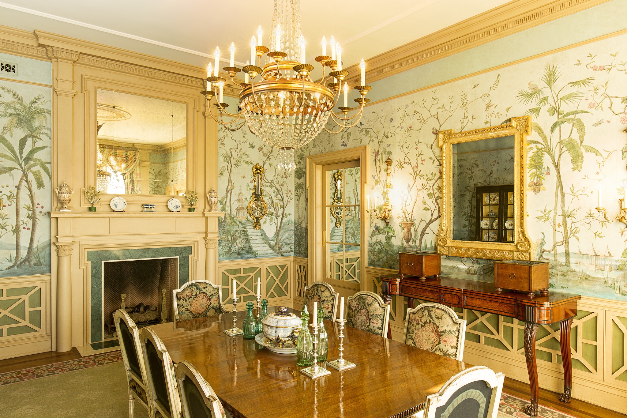Canon EOS-1D Mark IV sample photo. Dining room photography