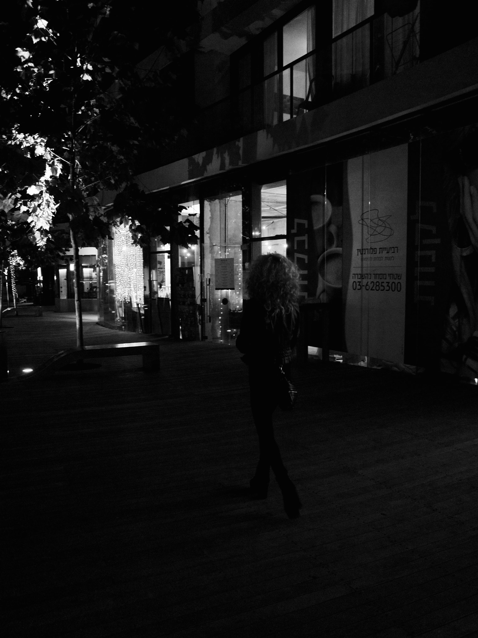 Panasonic Lumix DMC-GF3 + Panasonic Lumix G 14mm F2.5 ASPH sample photo. Going to a date ?! photography