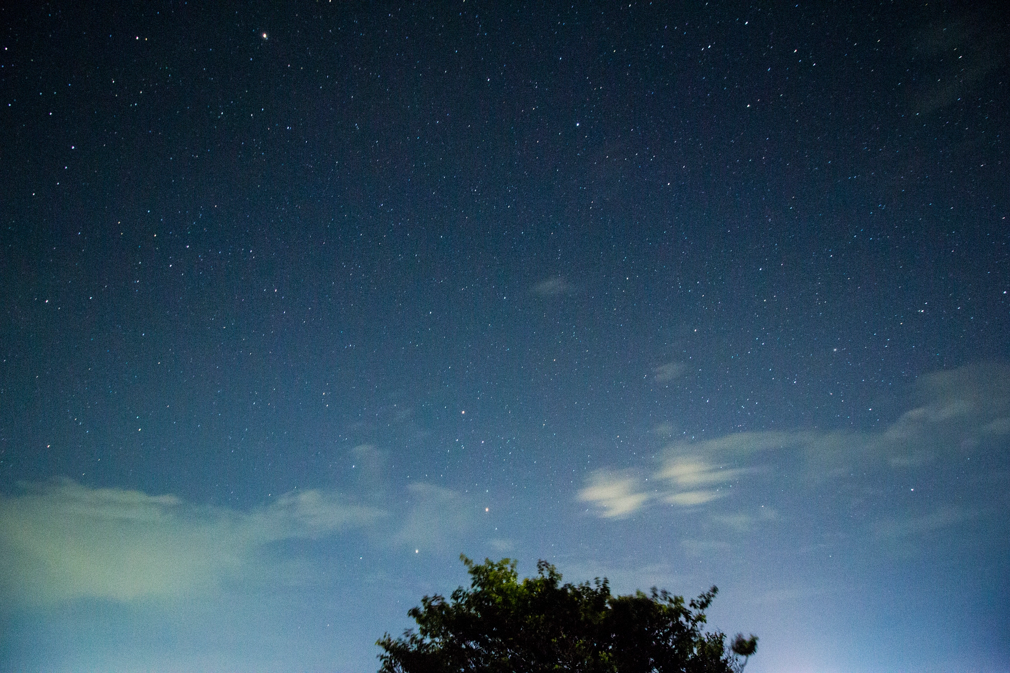 Canon EF-S 10-18mm F4.5–5.6 IS STM sample photo. Star dust photography