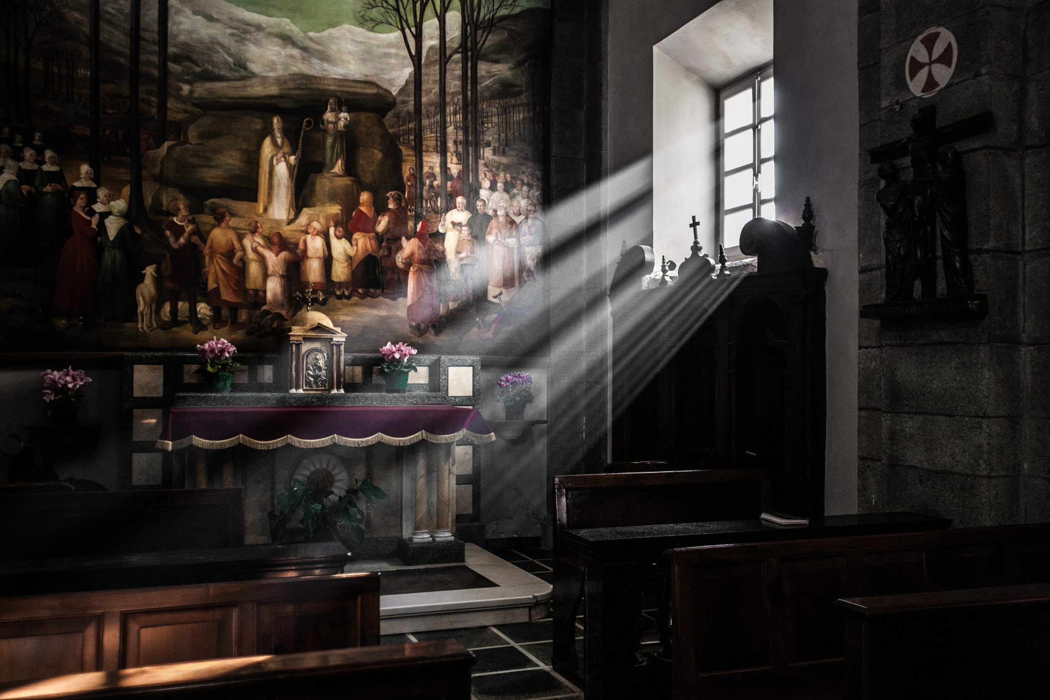 Canon EF 17-35mm f/2.8L sample photo. Chiesa photography