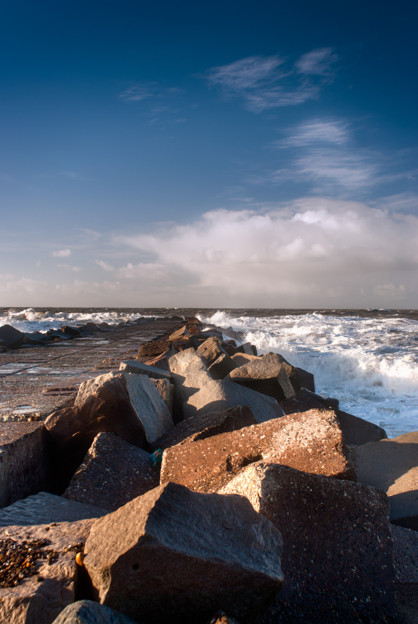 Nikon D80 + Nikon AF Nikkor 24mm F2.8D sample photo. North sea photography