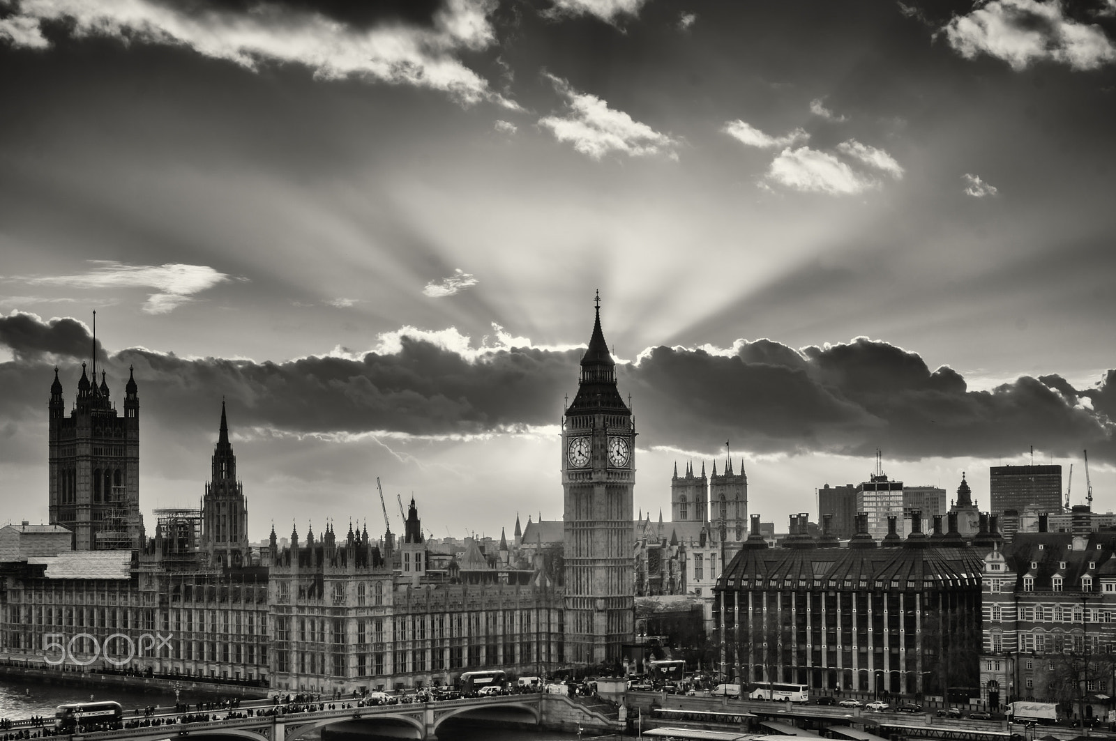 16-35mm F4 ZA OSS sample photo. Big ben beaming photography