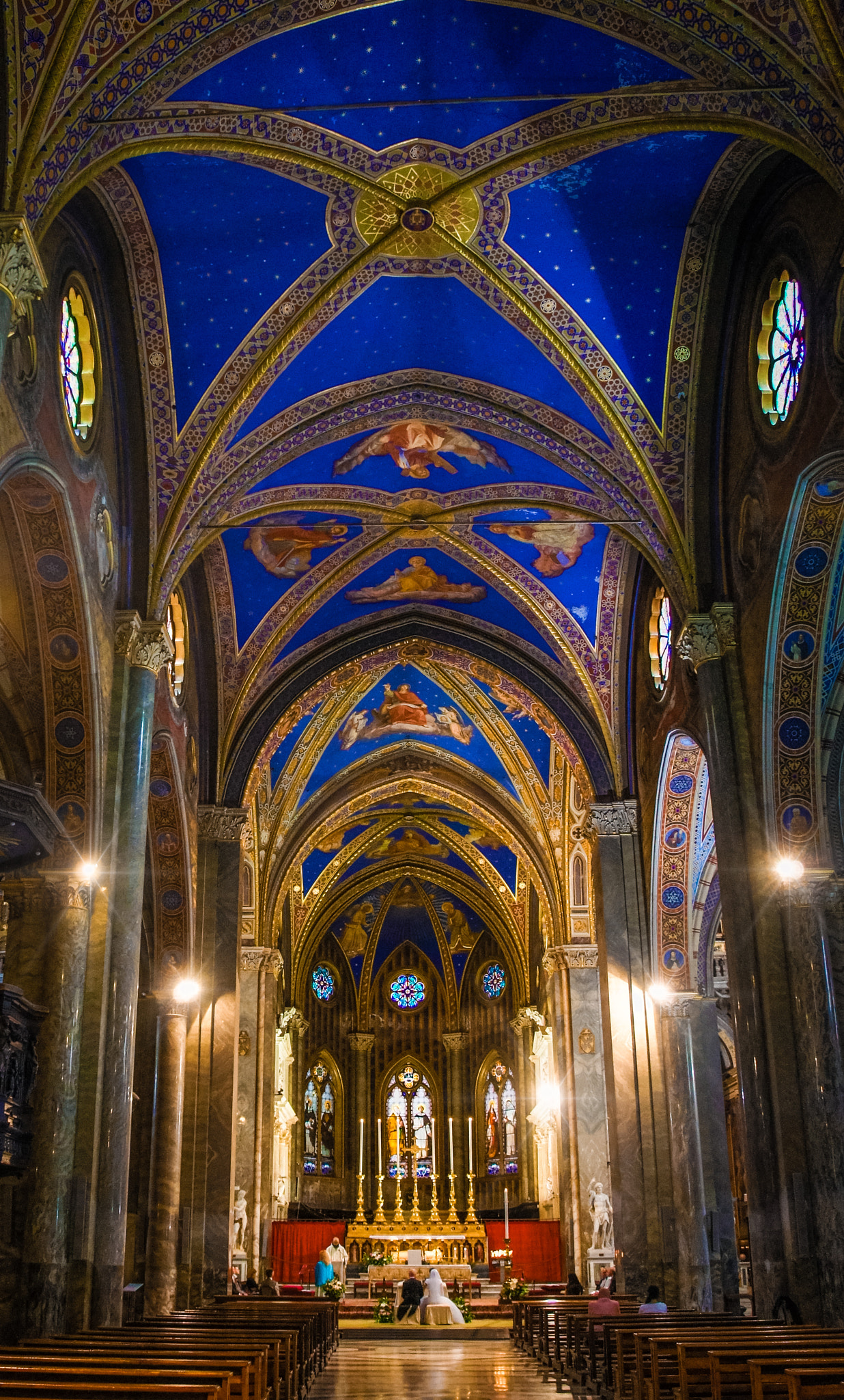 Sony E 18-200mm F3.5-6.3 OSS sample photo. Santa-maria-sopra-minerva photography