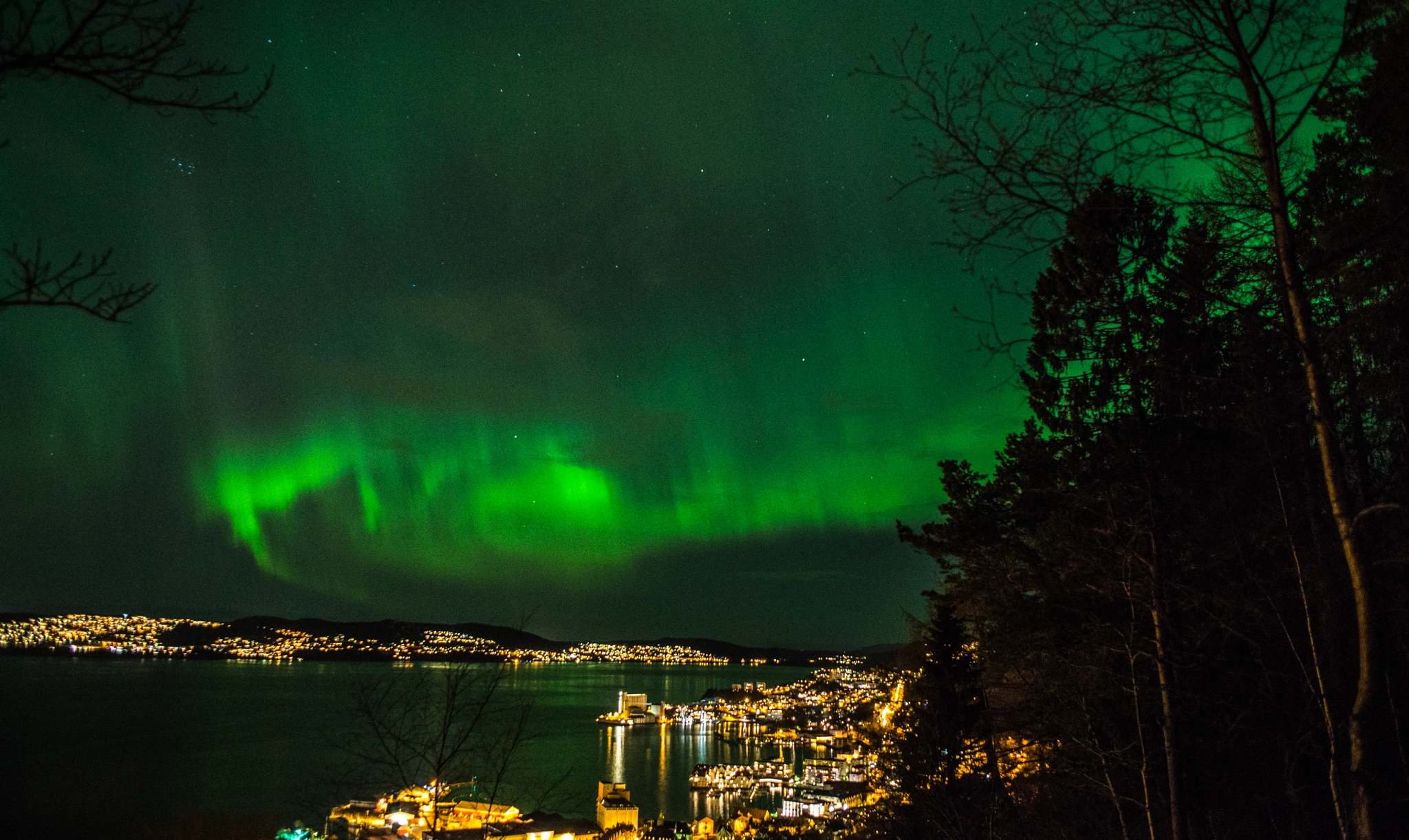 Nikon D600 + AF Nikkor 24mm f/2.8 sample photo. Northern lights photography