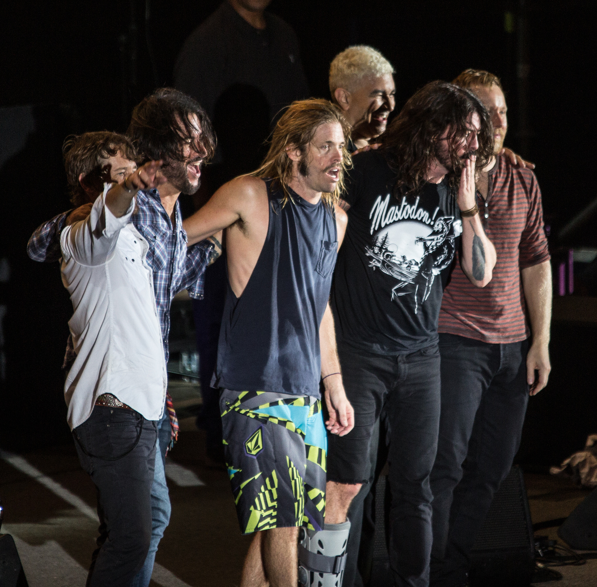Sigma 70-200mm F2.8 EX DG OS HSM sample photo. Foo fighters rockin 1000 cesena photography