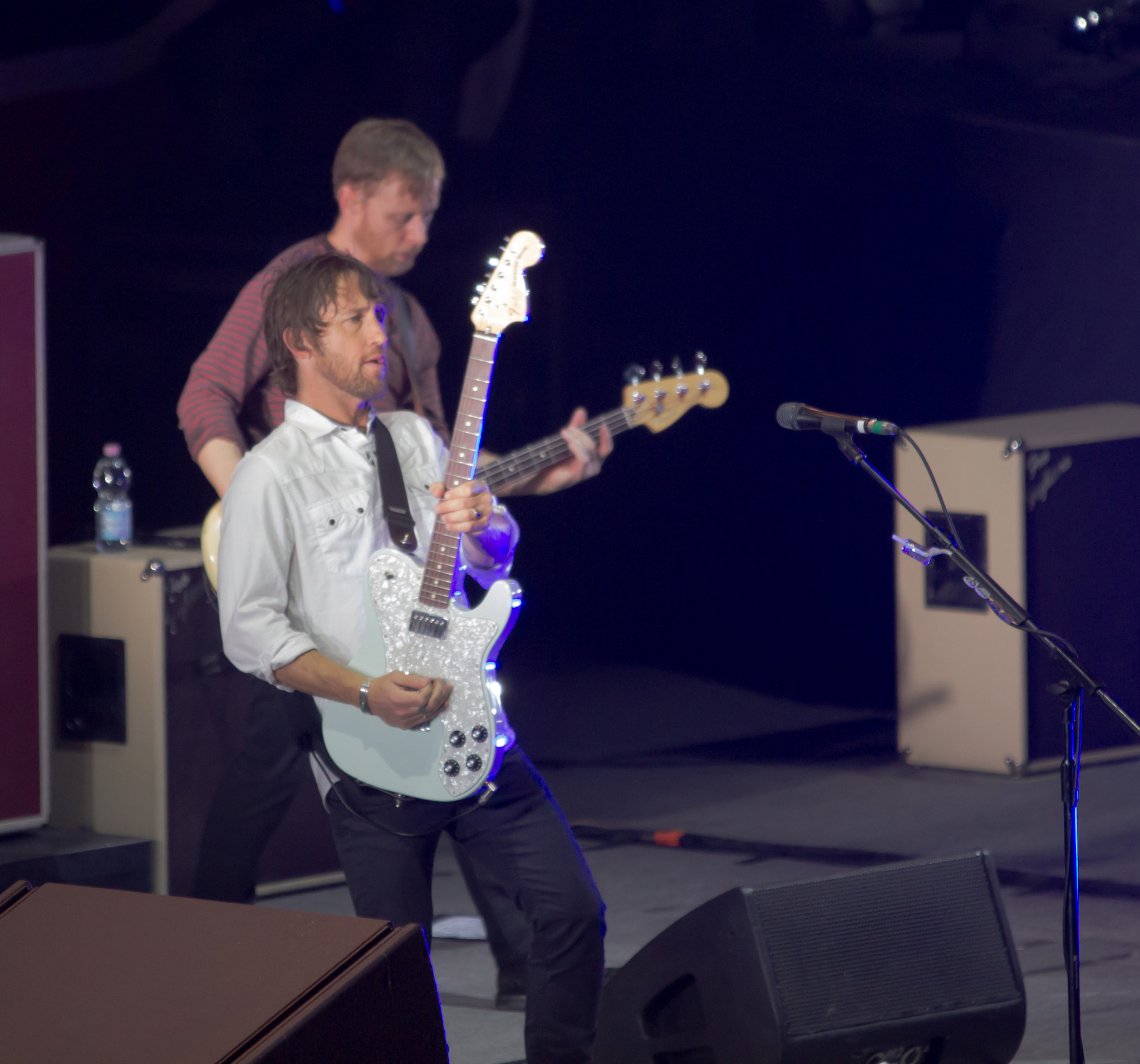 Sigma 70-200mm F2.8 EX DG OS HSM sample photo. Foo fighters cesena rockin 1000 photography