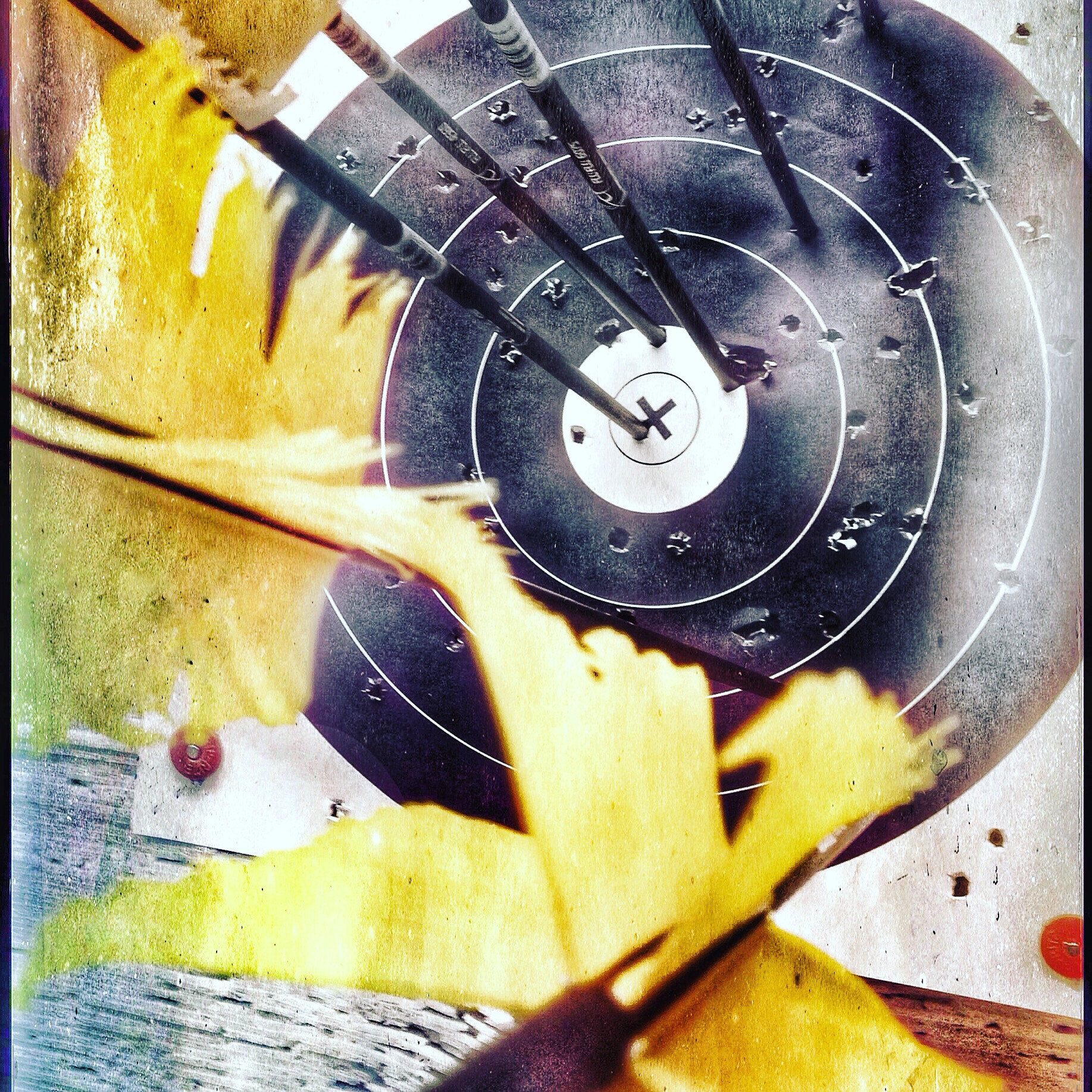 Hipstamatic 305 sample photo. Bulls eye photography