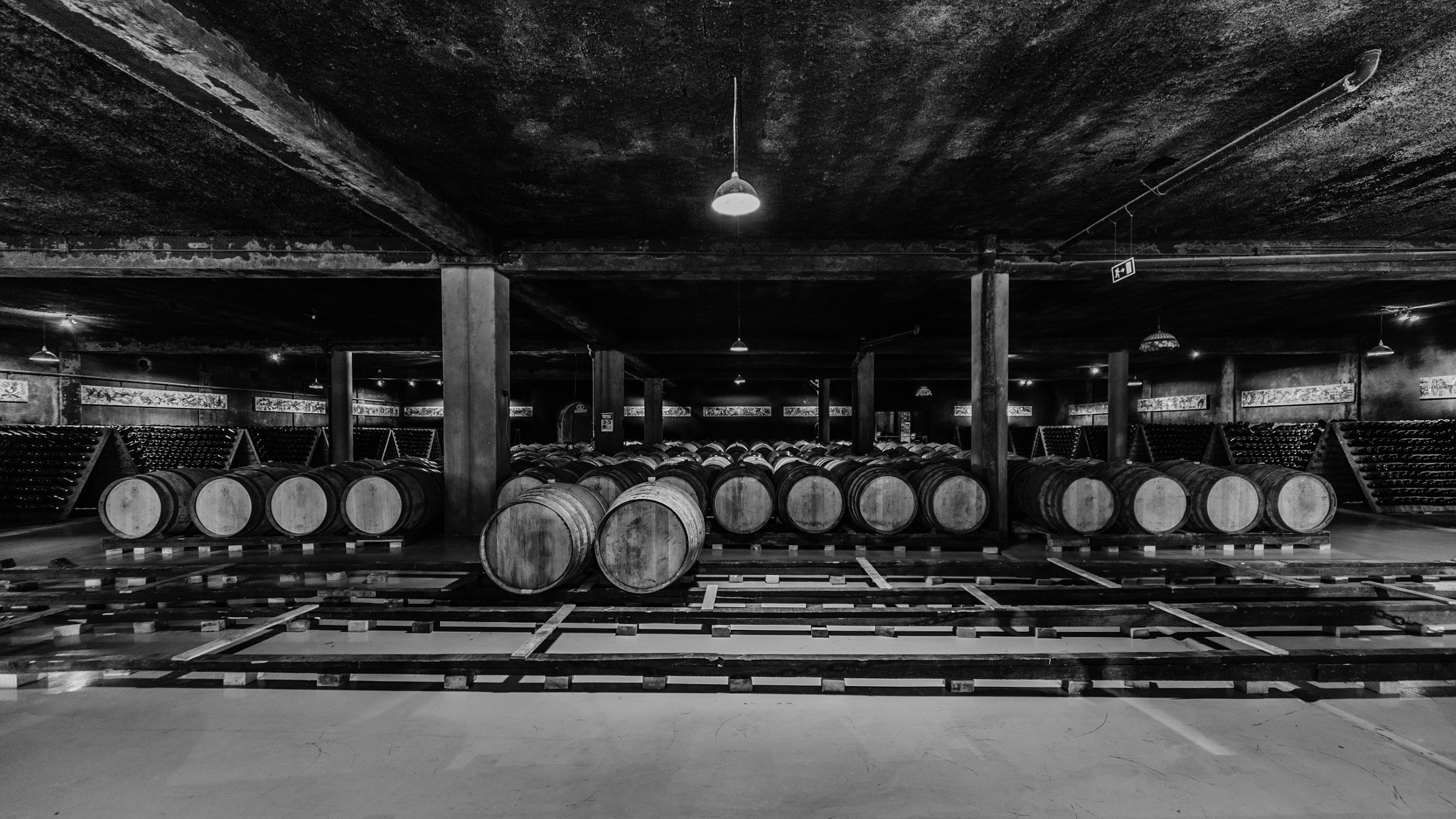 Sigma 12-24mm F4.5-5.6 EX DG Aspherical HSM sample photo. Wine barrels lined photography