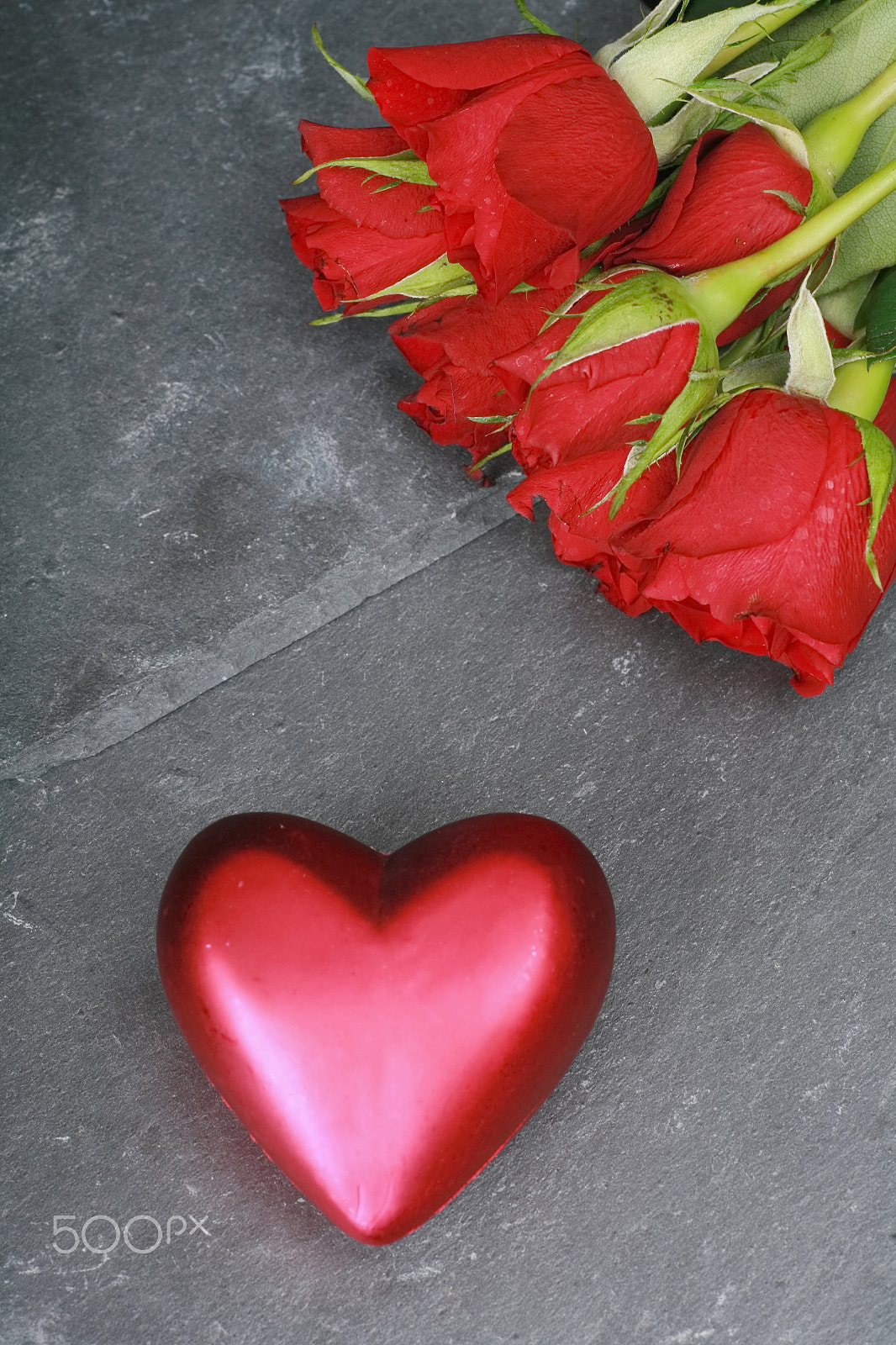 Tamron SP AF 90mm F2.8 Di Macro sample photo. Heart rose love photography