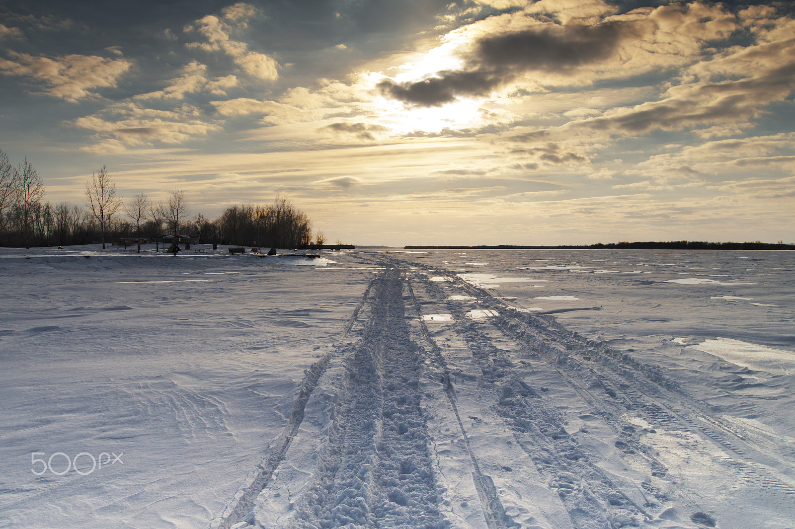 Sony SLT-A58 sample photo. White ground, orange sky photography