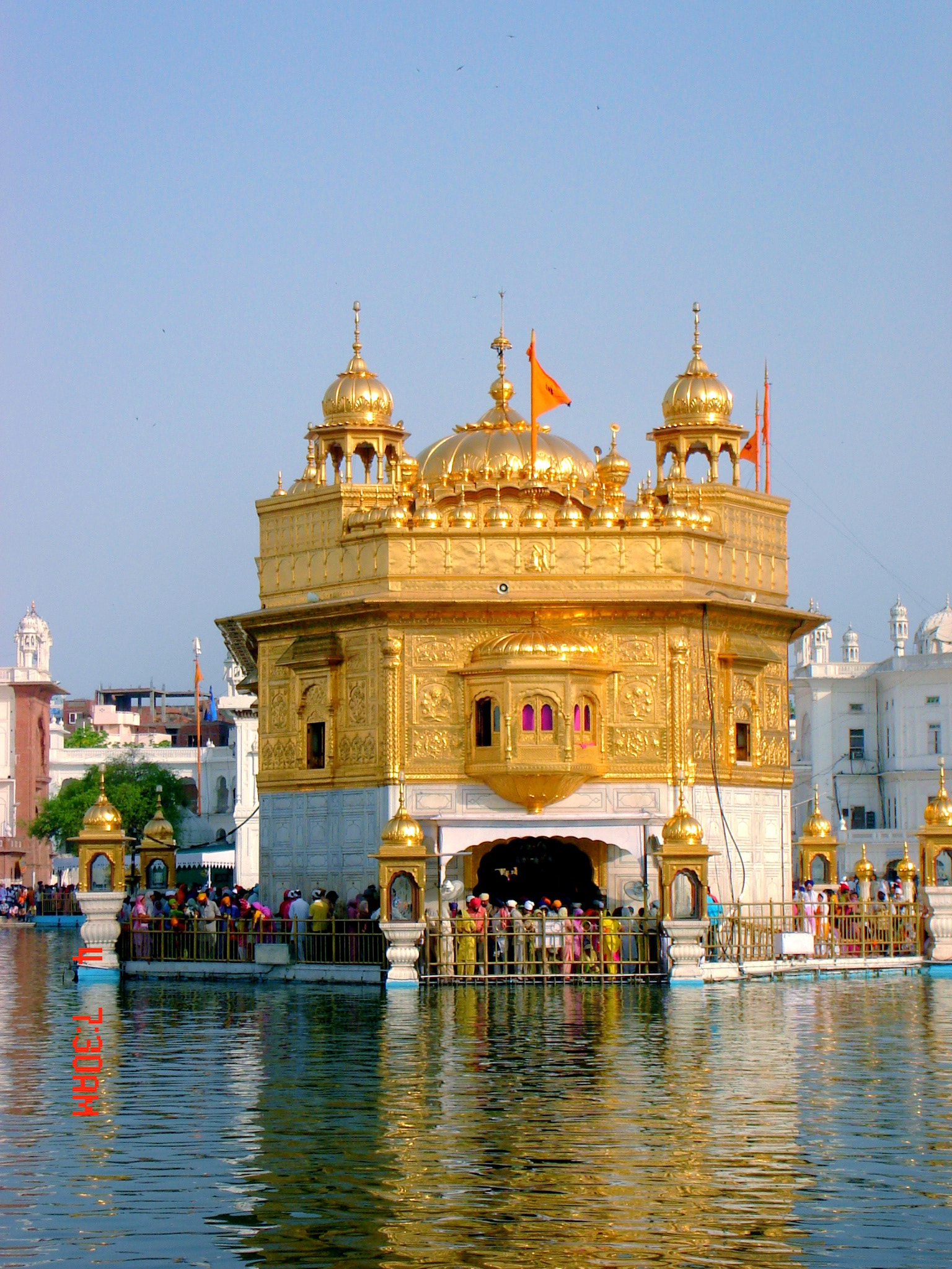 Sony DSC-S40 sample photo. Golden temple photography