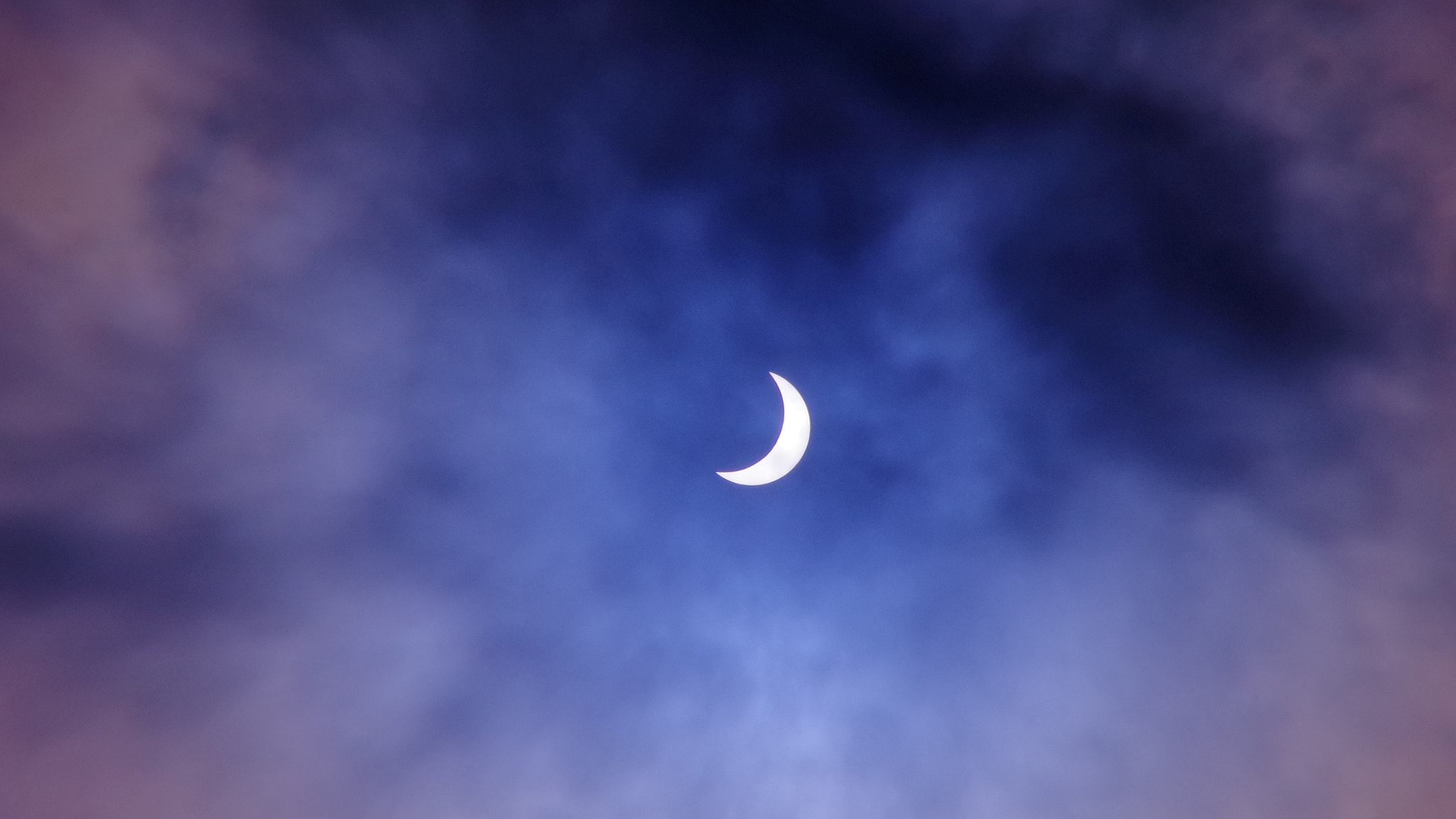 Tamron AF 18-200mm F3.5-6.3 XR Di II LD Aspherical (IF) Macro sample photo. Solar eclipse in dili, timor-leste photography