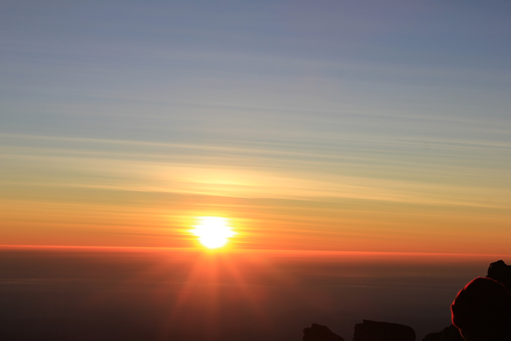 Canon EOS 550D (EOS Rebel T2i / EOS Kiss X4) sample photo. Sunrise at the top of the world photography