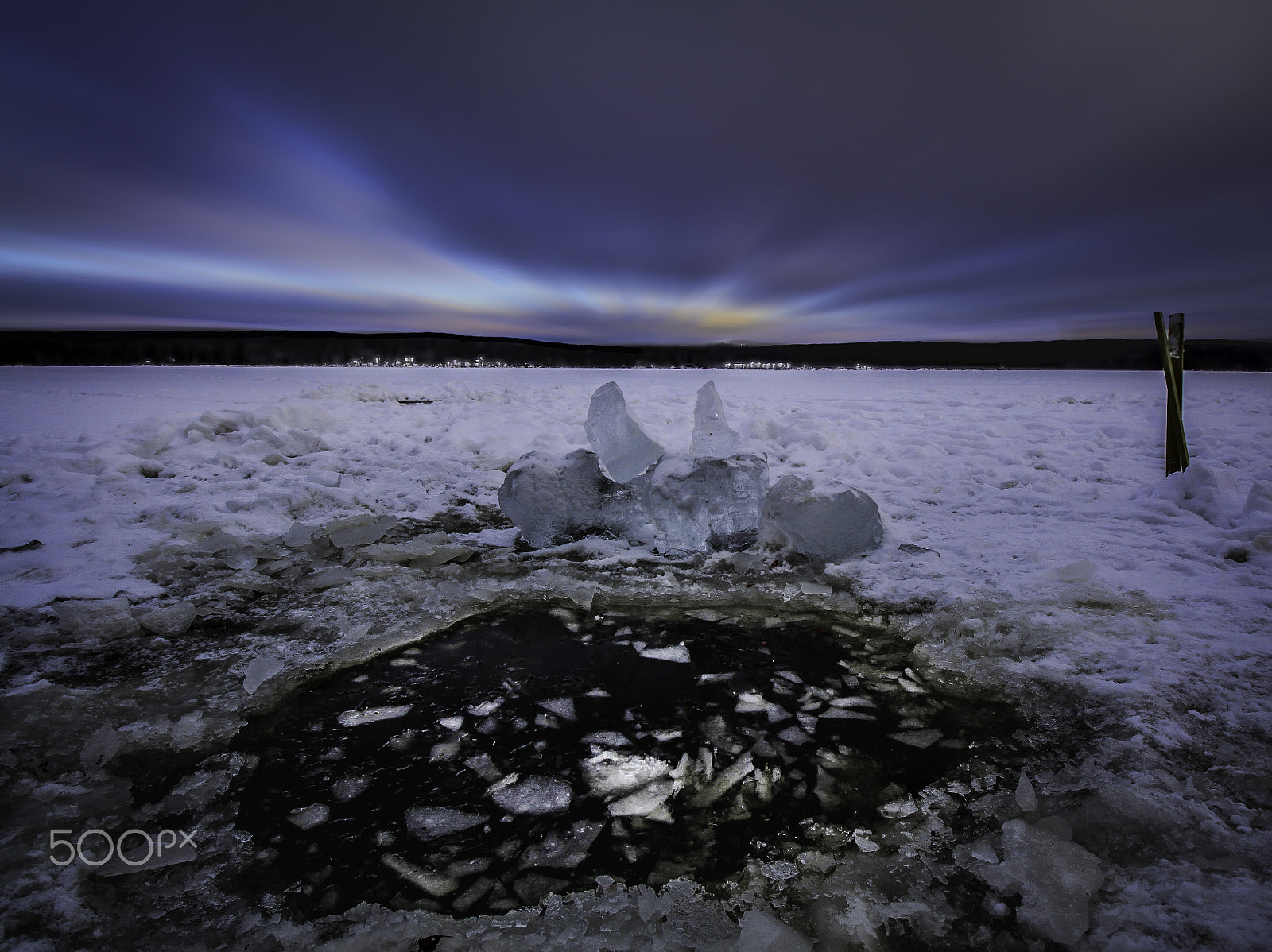 Canon EF-S 10-18mm F4.5–5.6 IS STM sample photo. Ice bath photography