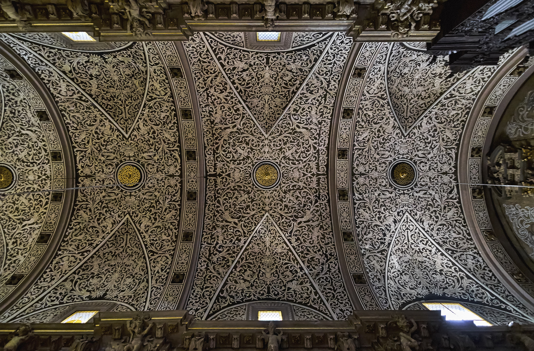 Tokina AT-X Pro 11-16mm F2.8 DX II sample photo. Iglesia del salvador de teruel photography