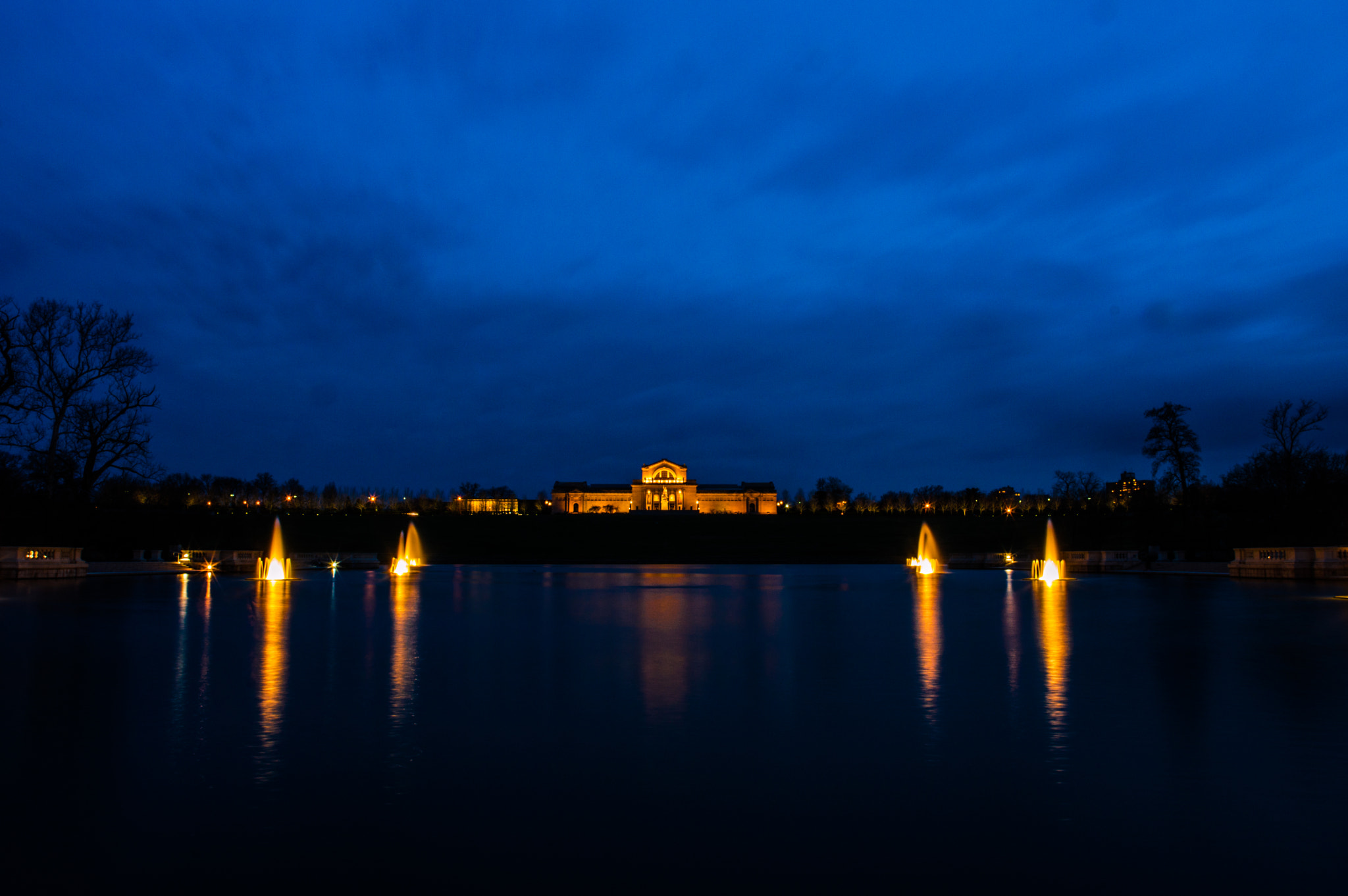 Nikon D3200 + Samyang 16mm F2 ED AS UMC CS sample photo. Saint louis art museum photography