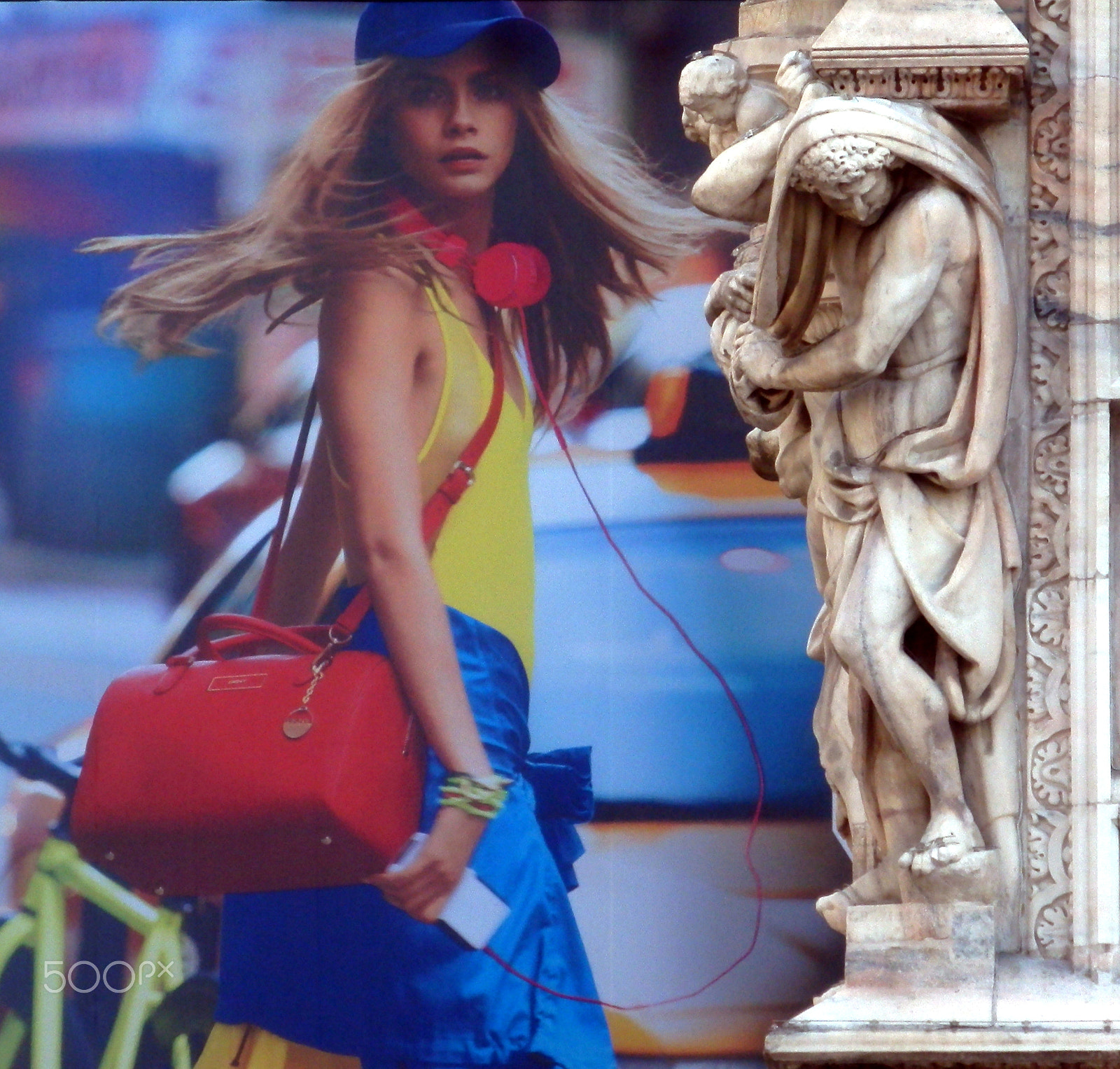 Olympus SZ-20 sample photo. Near the cathedral photography