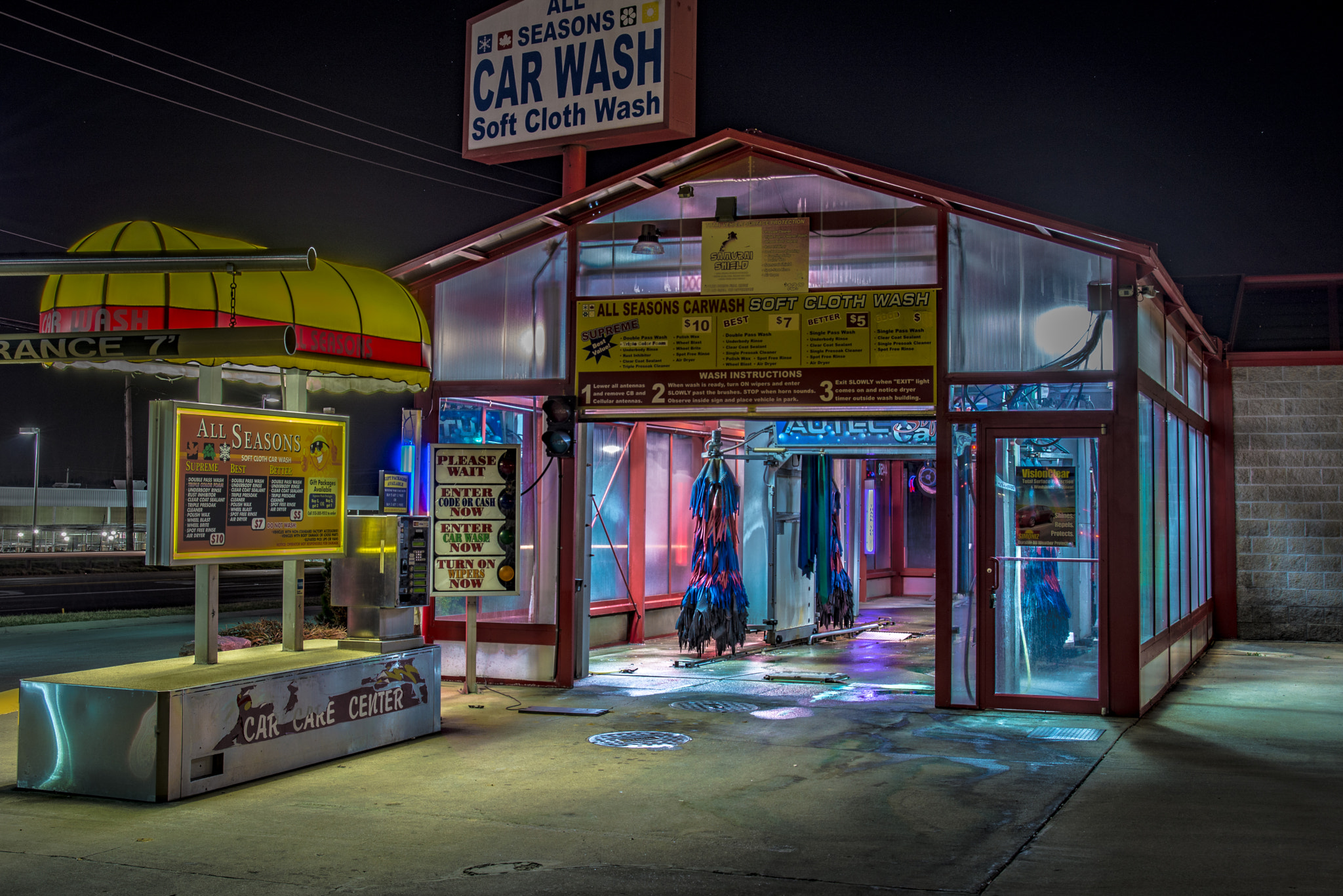 AF Zoom-Nikkor 28-80mm f/3.5-5.6D sample photo. The car wash photography