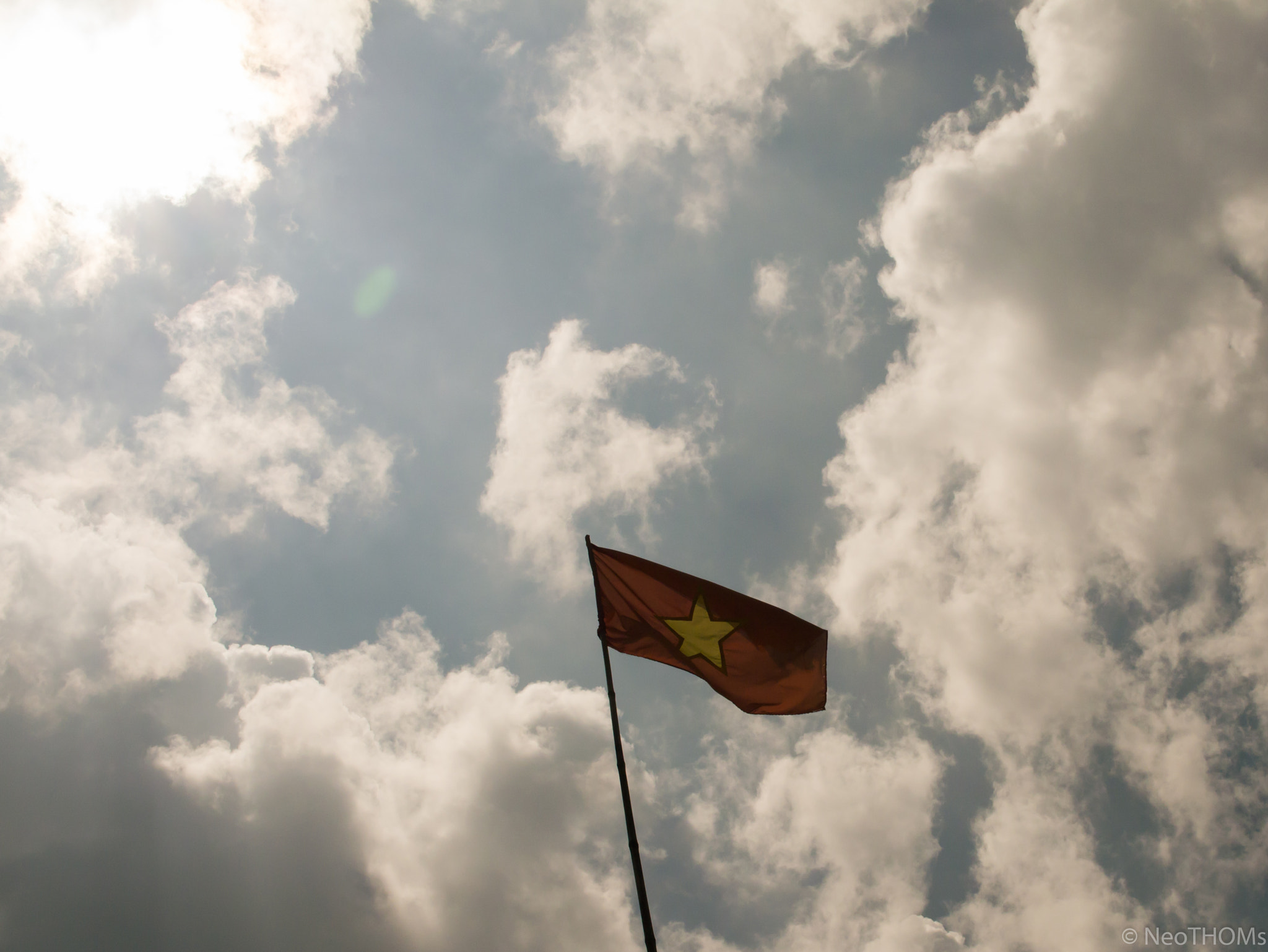 Panasonic Lumix DMC-GF6 + Olympus M.Zuiko Digital 25mm F1.8 sample photo. Vietnamese flag photography