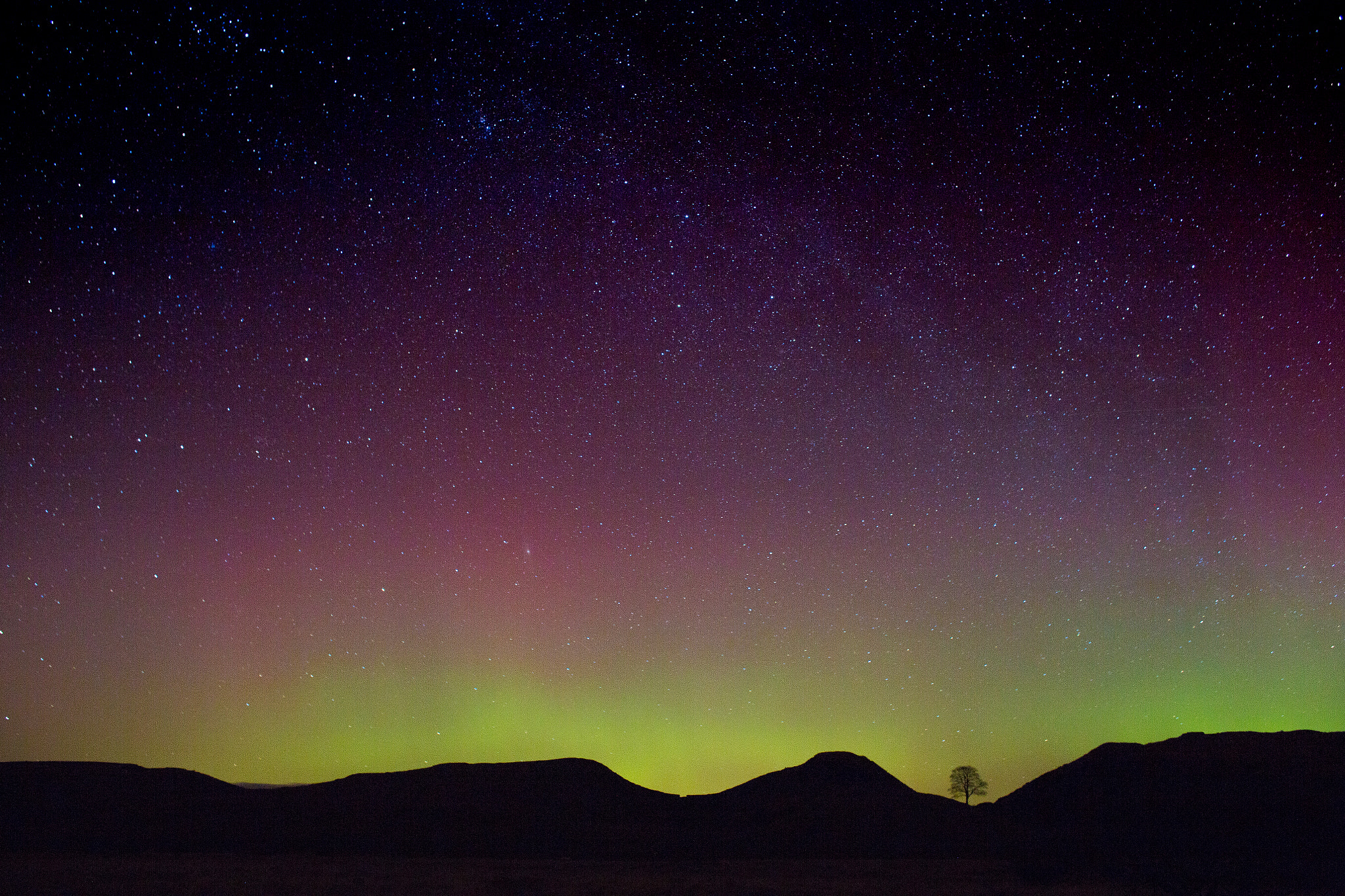 Canon EOS 6D + Canon EF 28mm F2.8 sample photo. Aurora borealis photography
