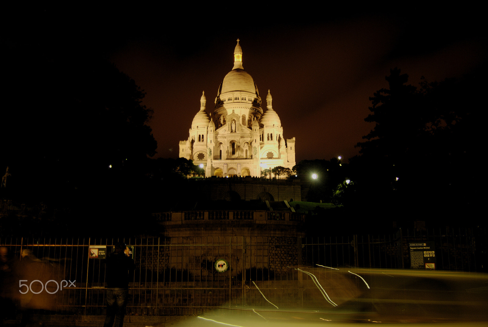 Minolta AF 28-80mm F3.5-5.6 (D) sample photo. Paris photography