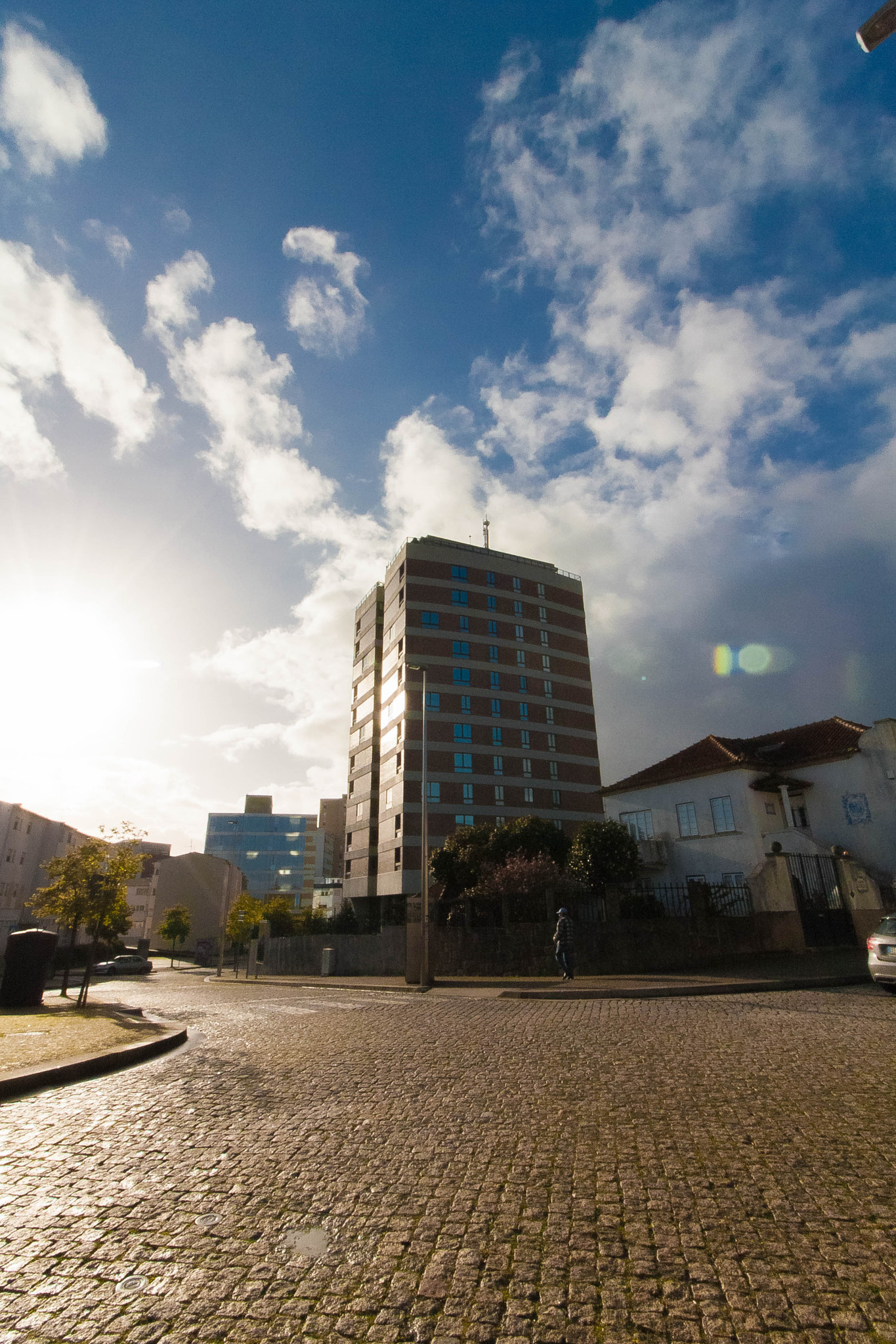 Canon EF-S 10-18mm F4.5–5.6 IS STM sample photo. Skyscraper photography