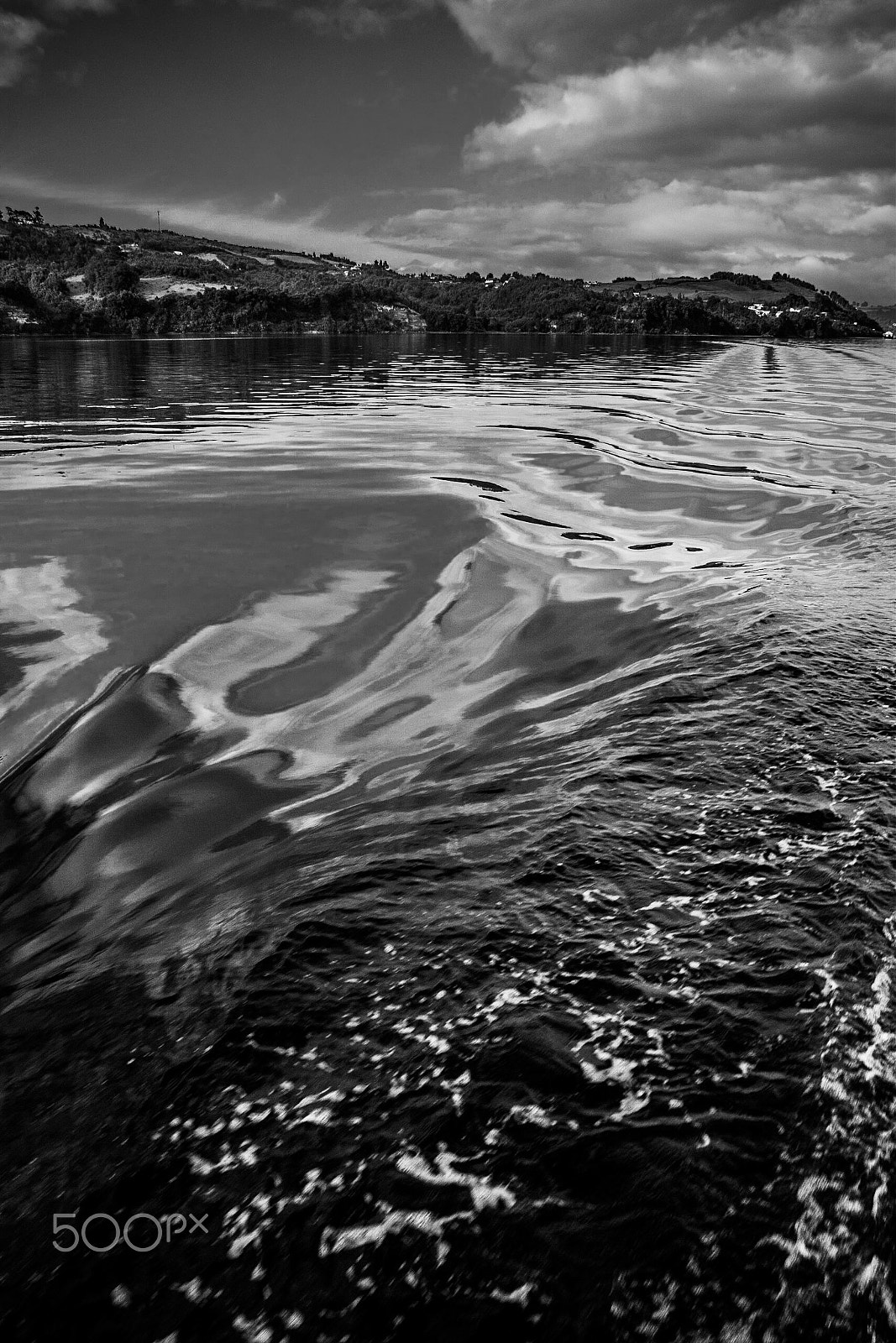 Canon EF-S 17-55mm F2.8 IS USM sample photo. Abstract waves under chiloé photography