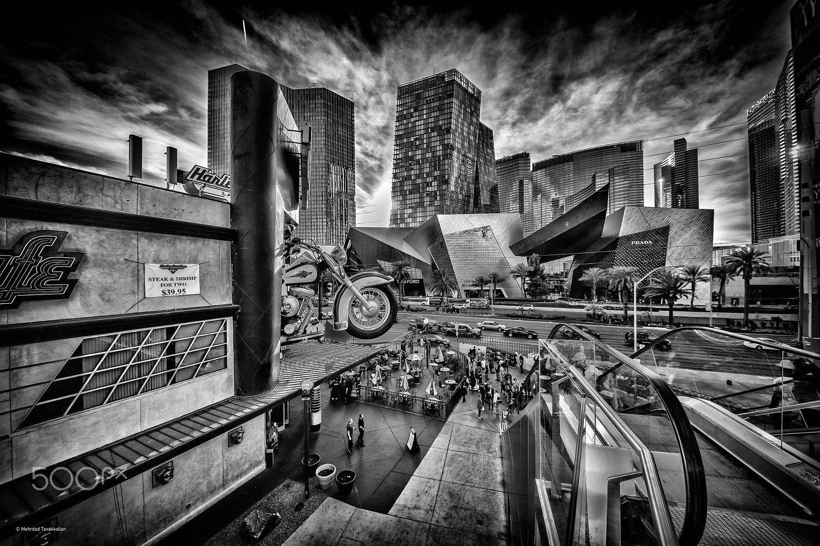 Sigma 12-24mm F4.5-5.6 II DG HSM sample photo. Harley davidson bar photography