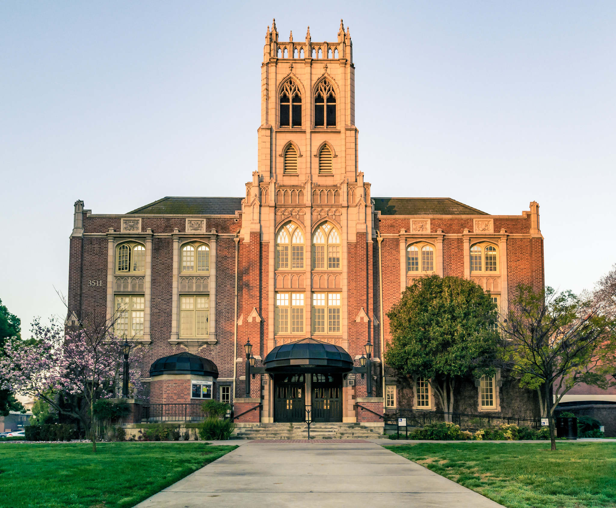 Nikon AF-S Nikkor 17-35mm F2.8D ED-IF sample photo. Stockton uop music conservatory by ronin dusette photography