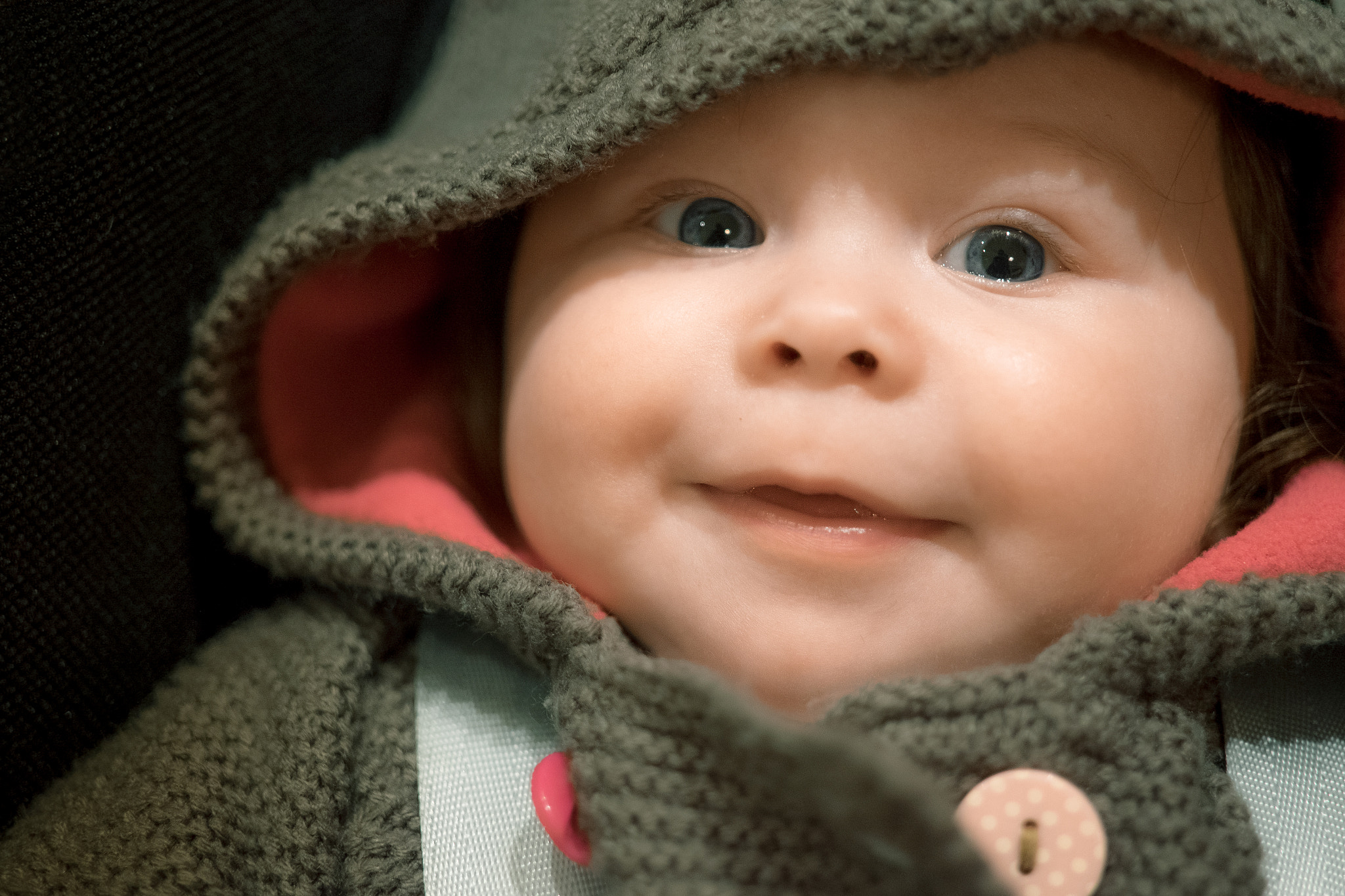 ZEISS Touit 32mm F1.8 sample photo. Babysmile photography