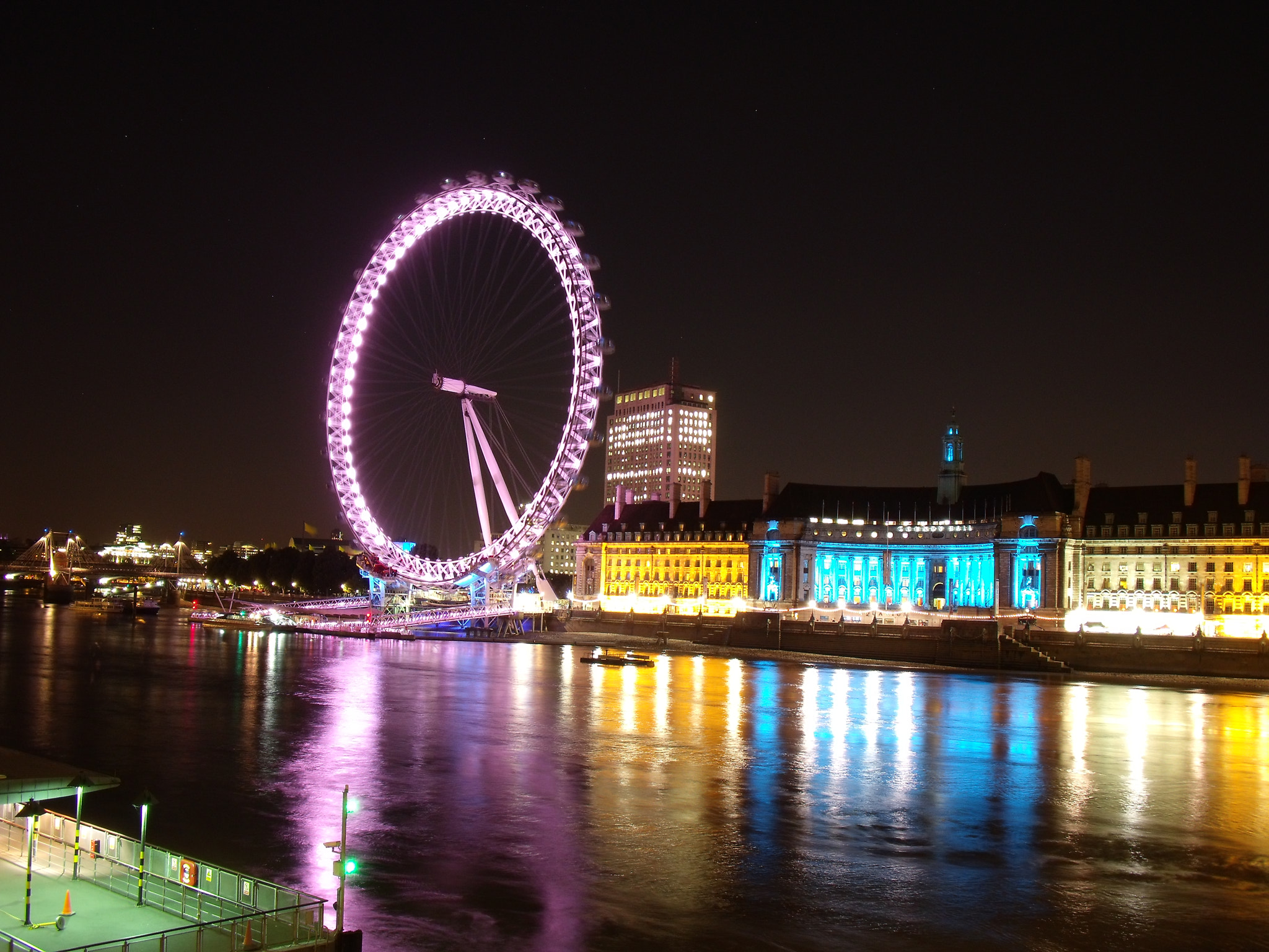 Fujifilm FinePix J210 sample photo. London eye photography