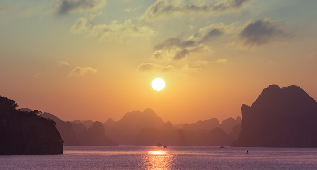 Ha Long by Raphaël Aubry on 500px.com