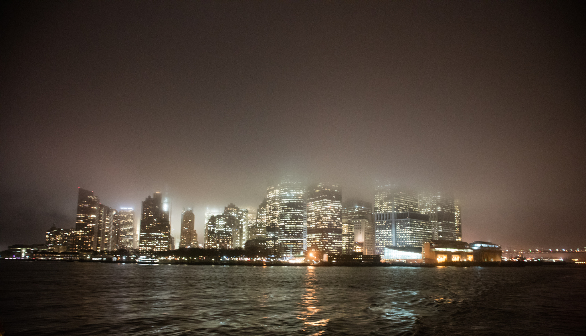 Canon EOS 5DS + Sigma 24-70mm F2.8 EX DG Macro sample photo. Nyc skyline on  a foggy night photography