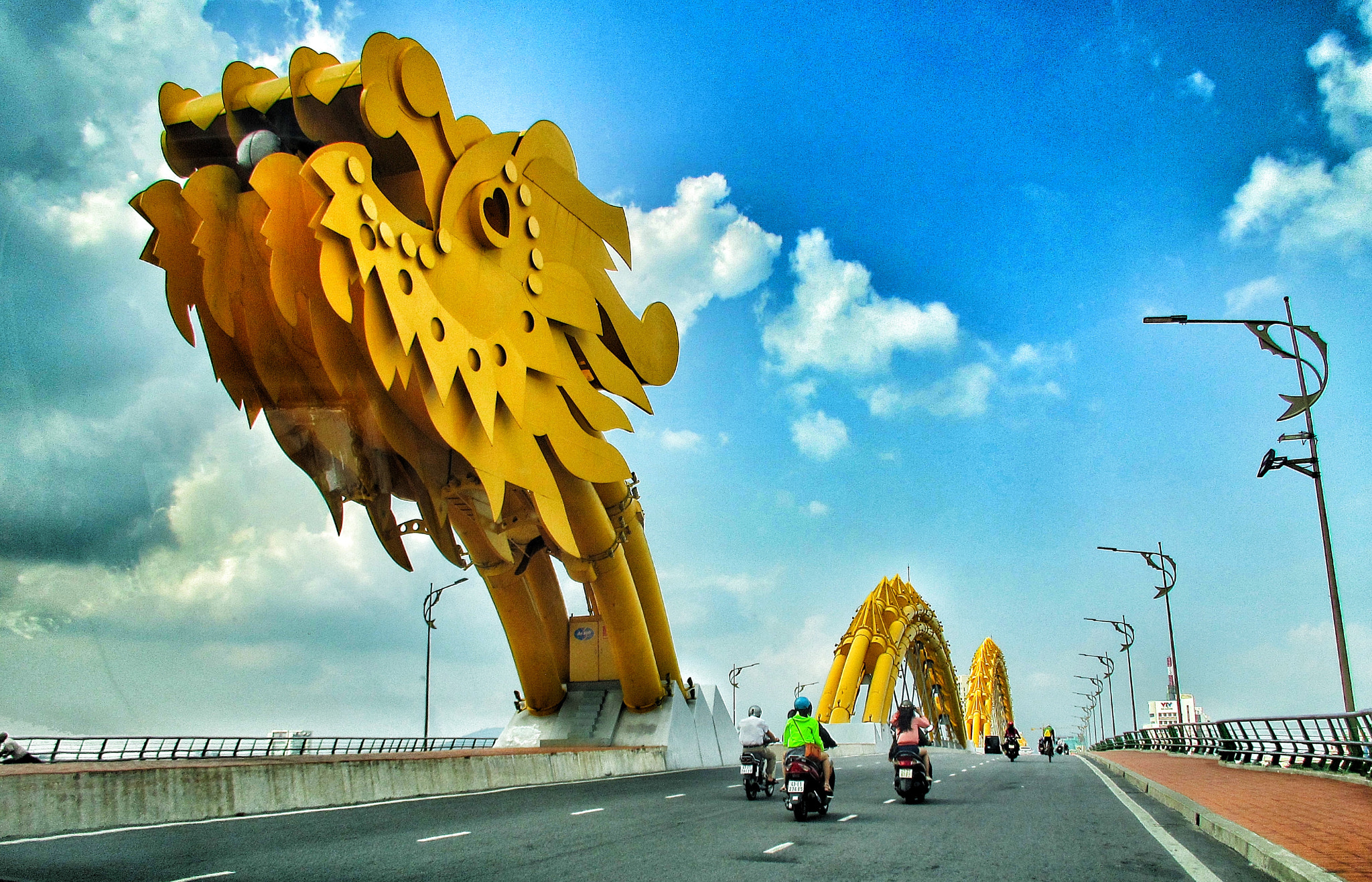 Canon PowerShot ELPH 510 HS (IXUS 1100 HS / IXY 51S) sample photo. Da nang dragon bridge vietnam photography