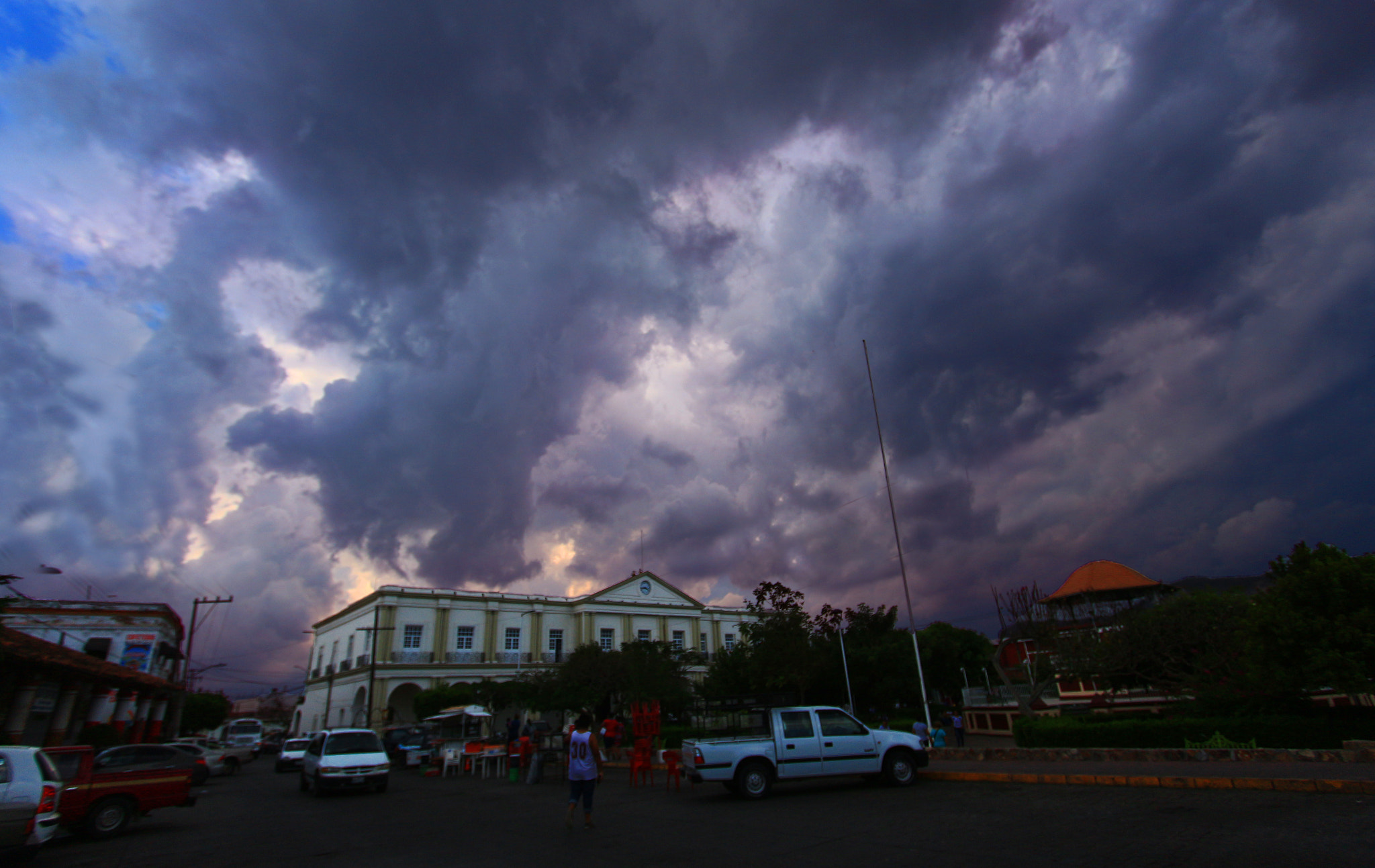 Canon EF-S 10-22mm F3.5-4.5 USM sample photo. Palacio photography