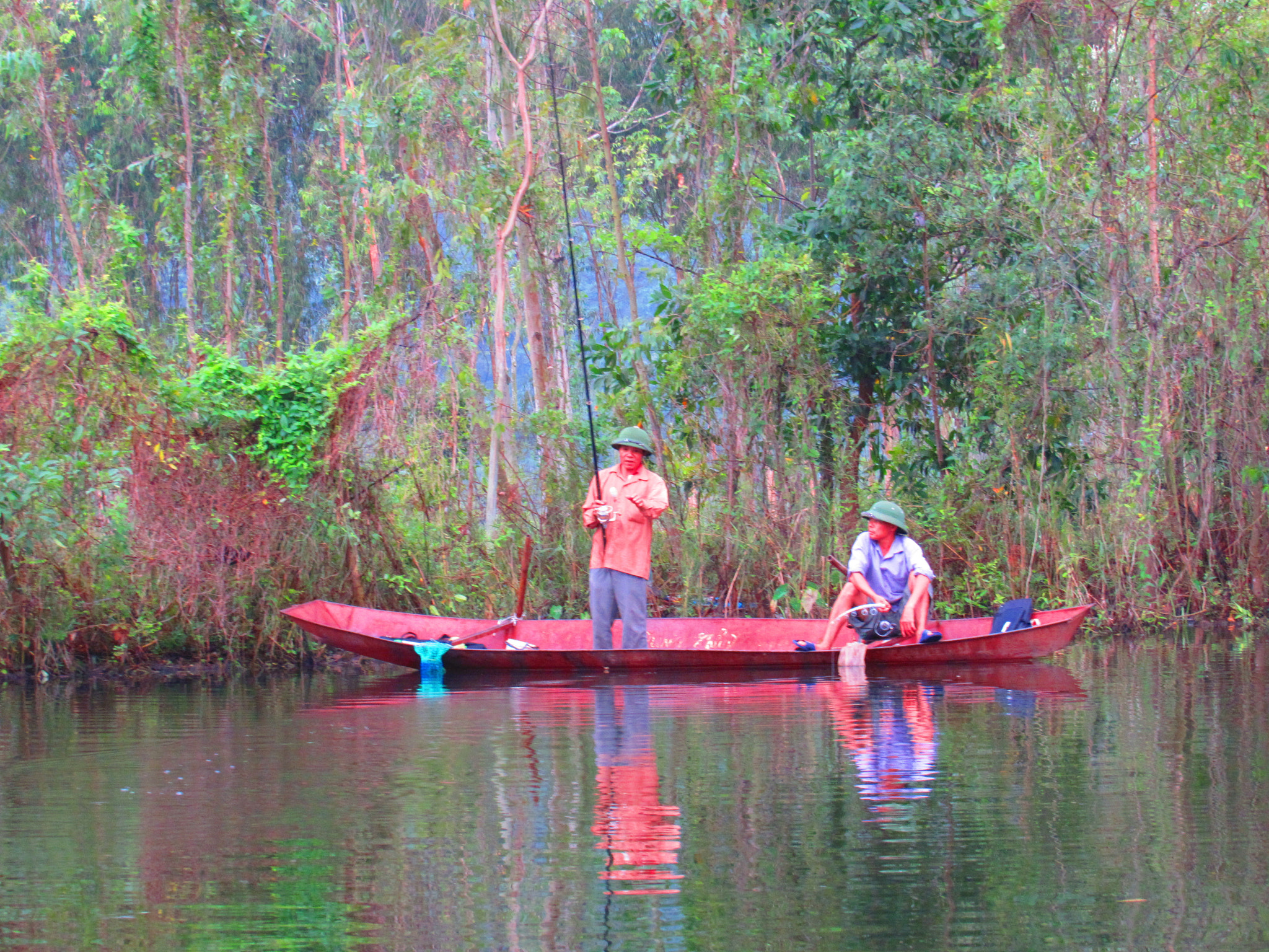 Canon PowerShot ELPH 510 HS (IXUS 1100 HS / IXY 51S) sample photo. Vietnam fishermen photography