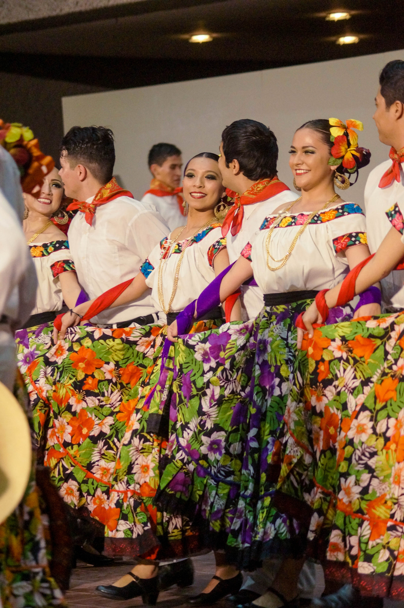 Sony SLT-A57 + Sony DT 55-200mm F4-5.6 SAM sample photo. Folklor mexico photography