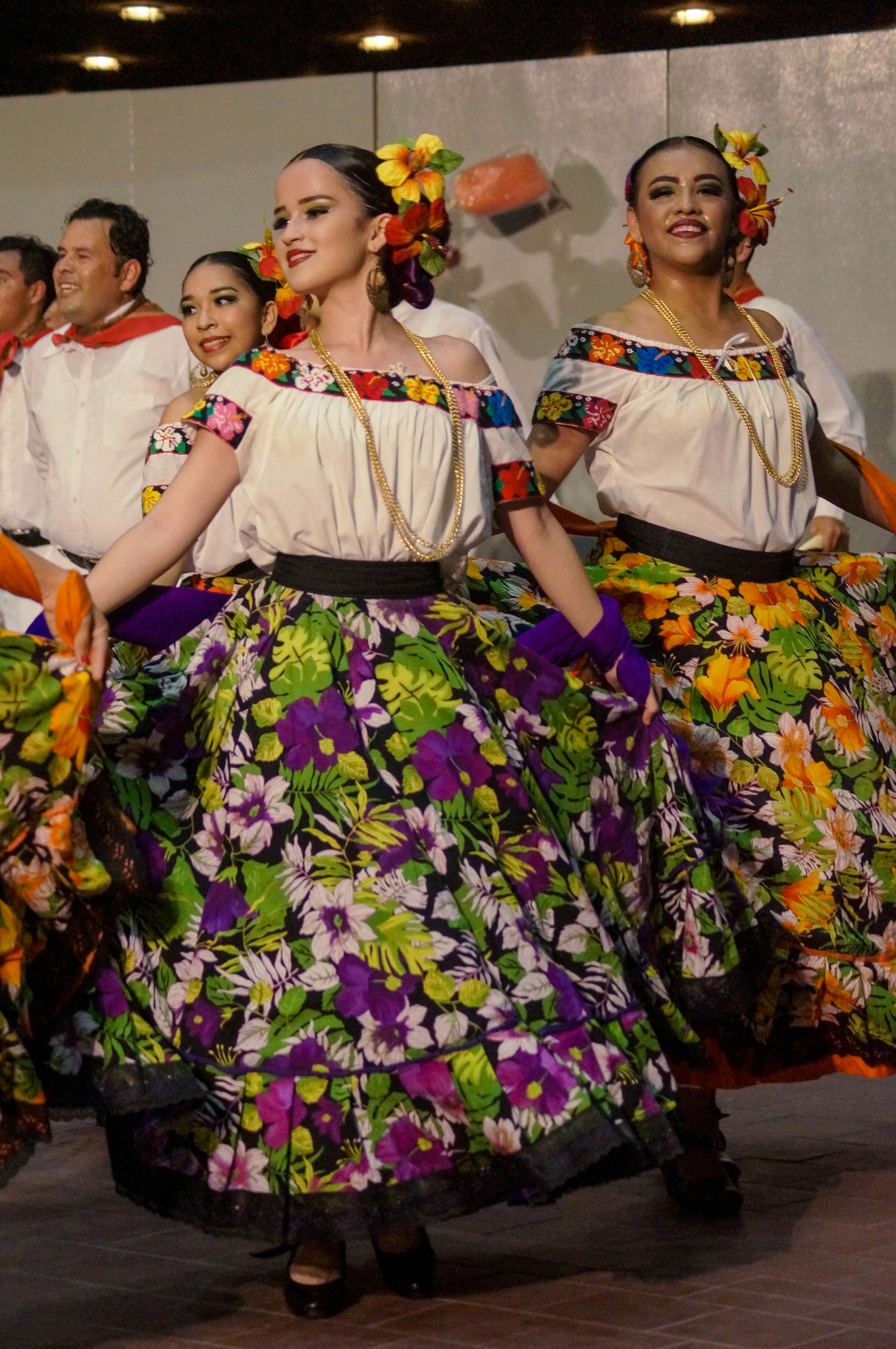 Sony SLT-A57 + Sony DT 55-200mm F4-5.6 SAM sample photo. Folklor mexico photography