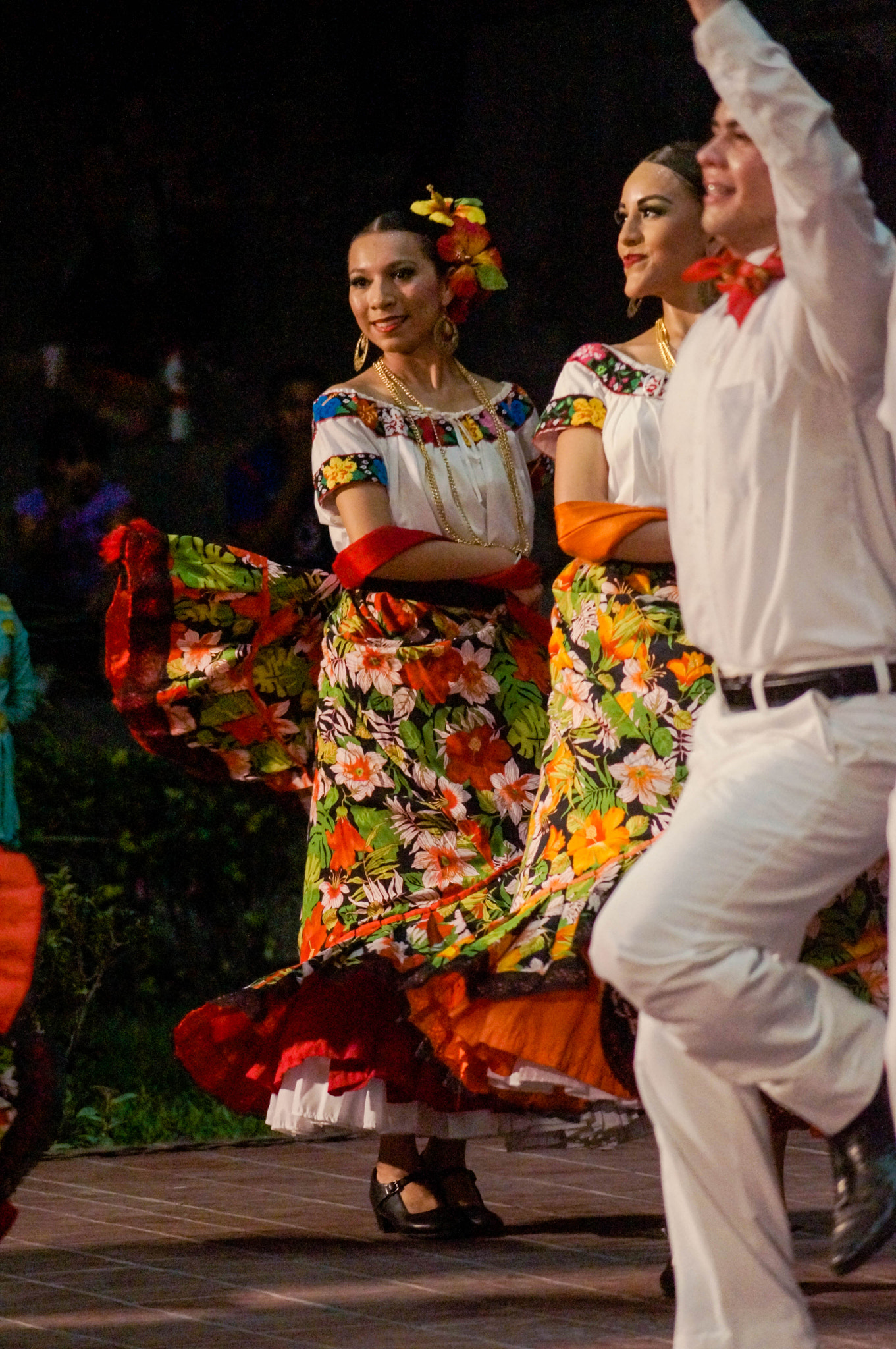 Sony SLT-A57 + Sony DT 55-200mm F4-5.6 SAM sample photo. Folklor mexico photography