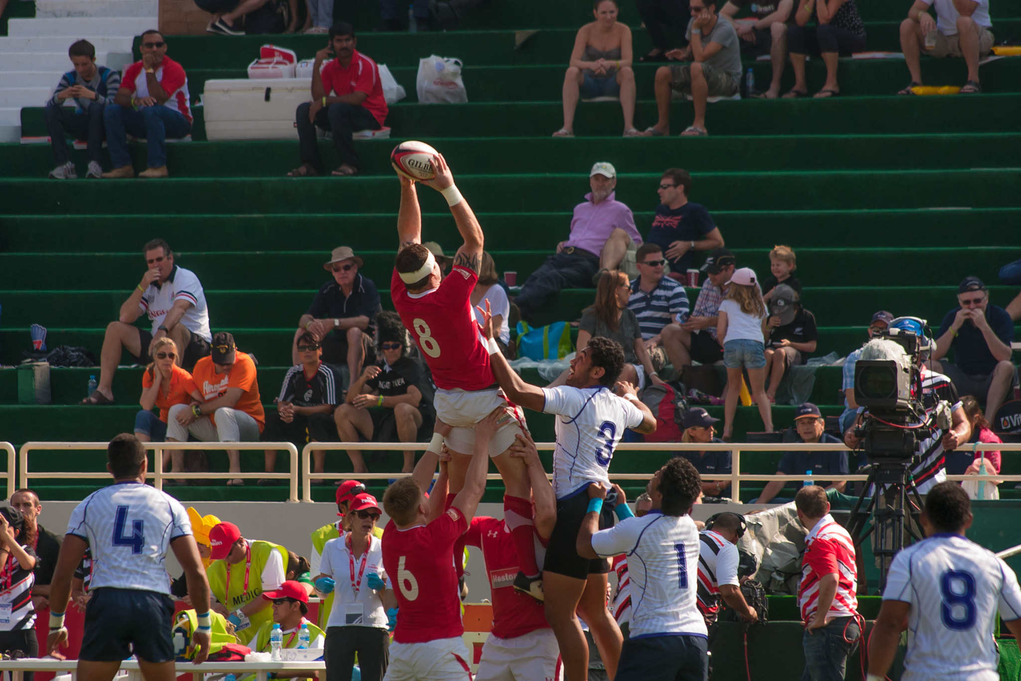 Canon EF 35-350mm F3.5-5.6L USM sample photo. 2012 dubai rugby sevens photography