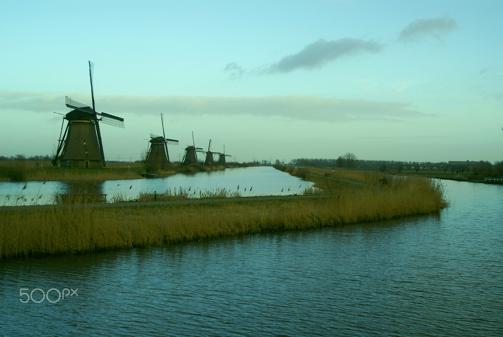 Minolta AF 28-80mm F3.5-5.6 (D) sample photo. Kinderdijk photography