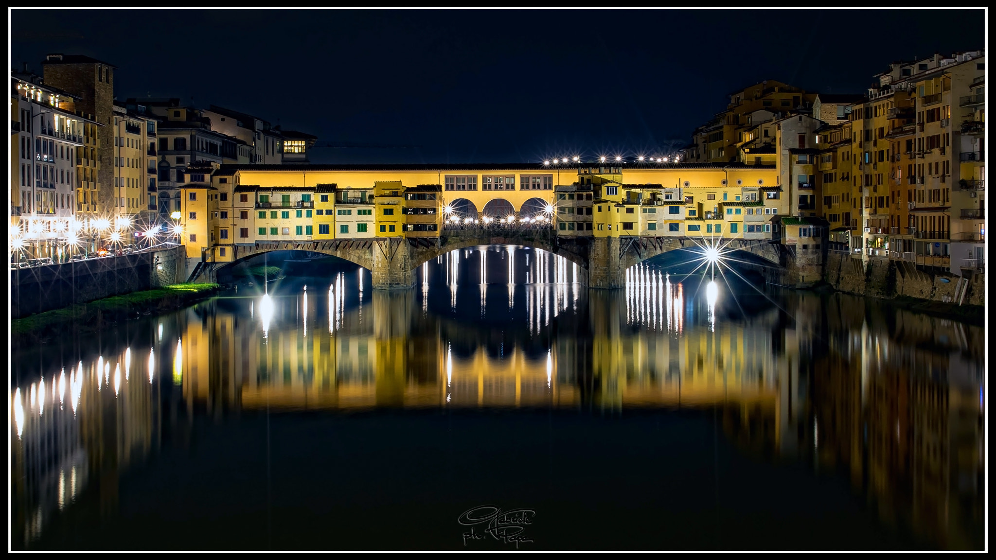 Nikon D3300 + Nikon AF-S Nikkor 28mm F1.8G sample photo. Ponte vecchio di notte photography