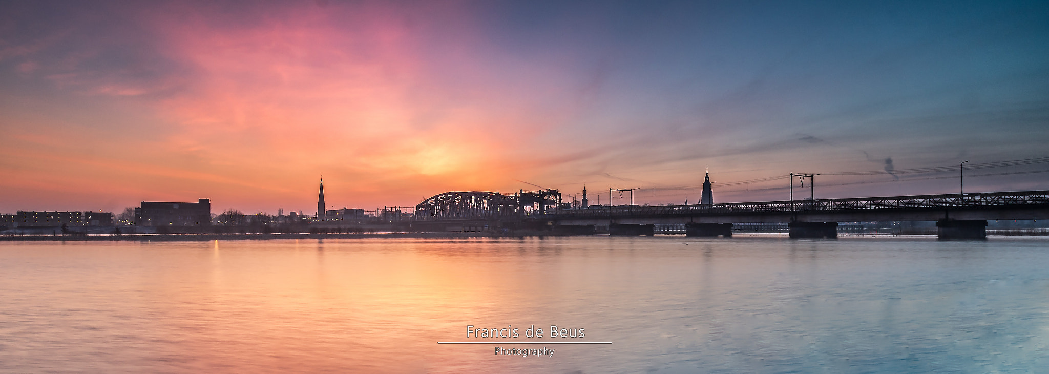 Canon EF-S 10-18mm F4.5–5.6 IS STM sample photo. Tranquil sunrise photography