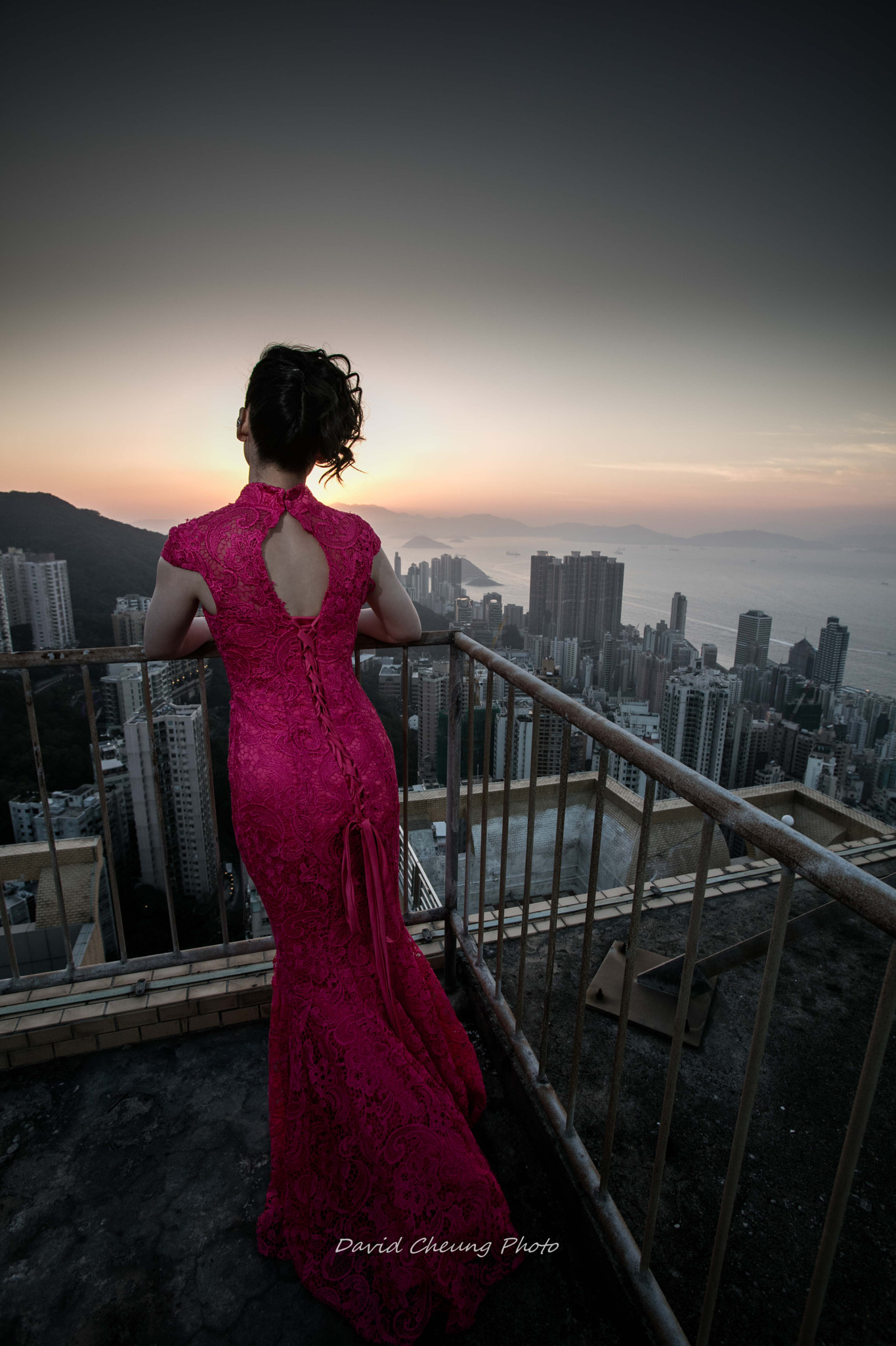 Canon EF 16-35mm F2.8L USM sample photo. Sunset bride portrait photography