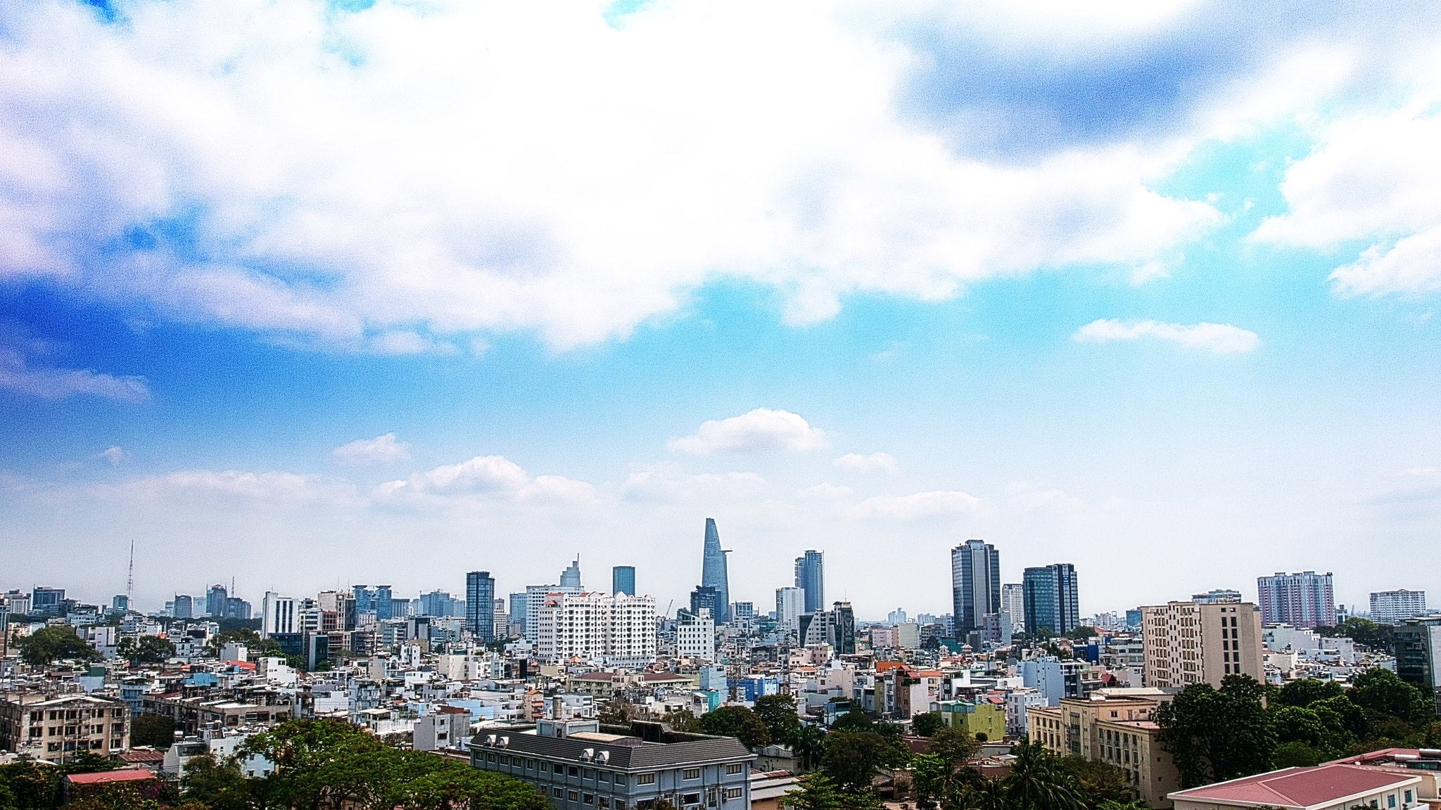 Panasonic Lumix DMC-GF1 sample photo. City in clouds photography